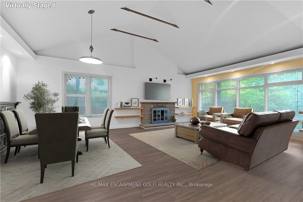 276 Lakeshore Road W
