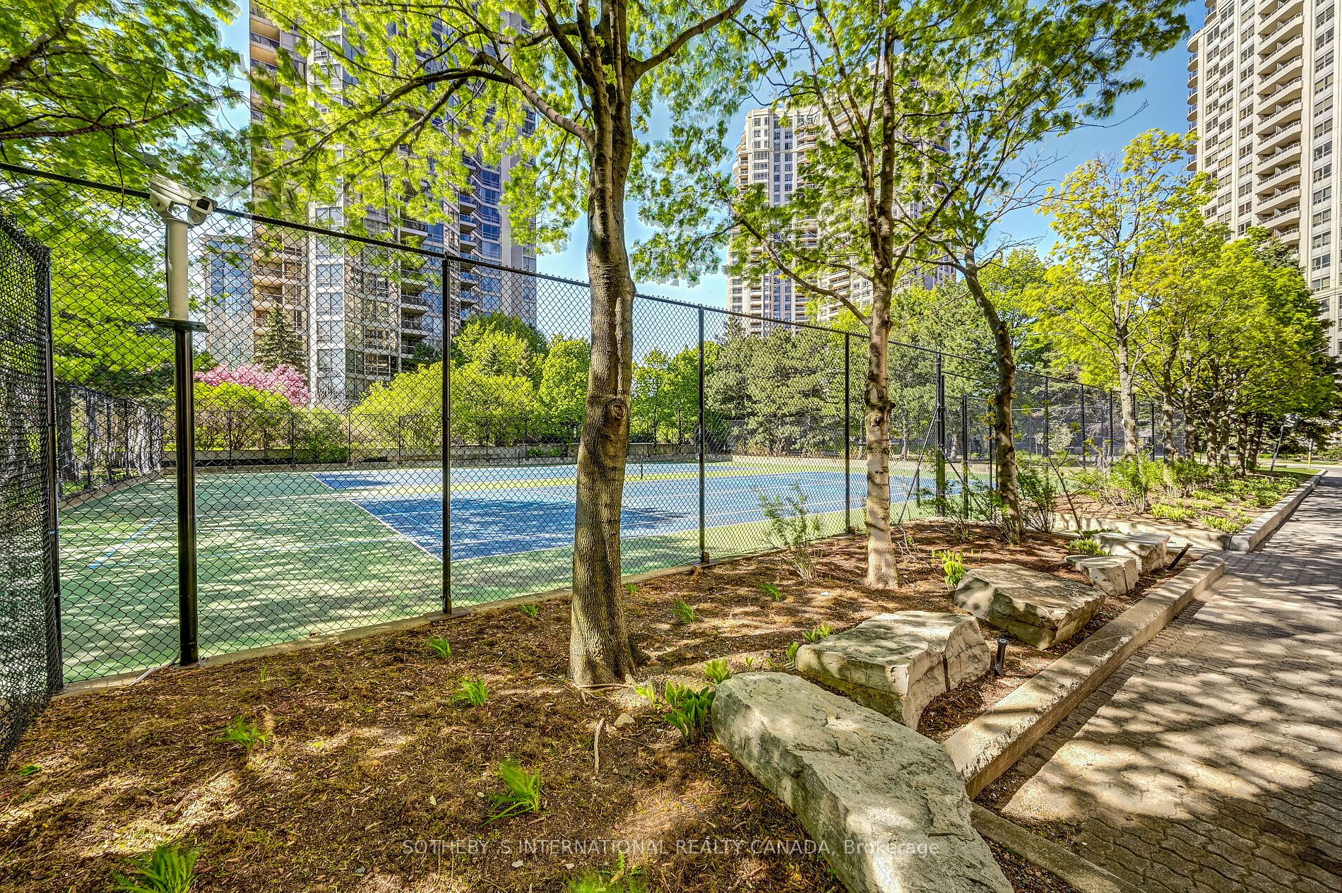 55 Kingsbridge Garden Circle, #1707