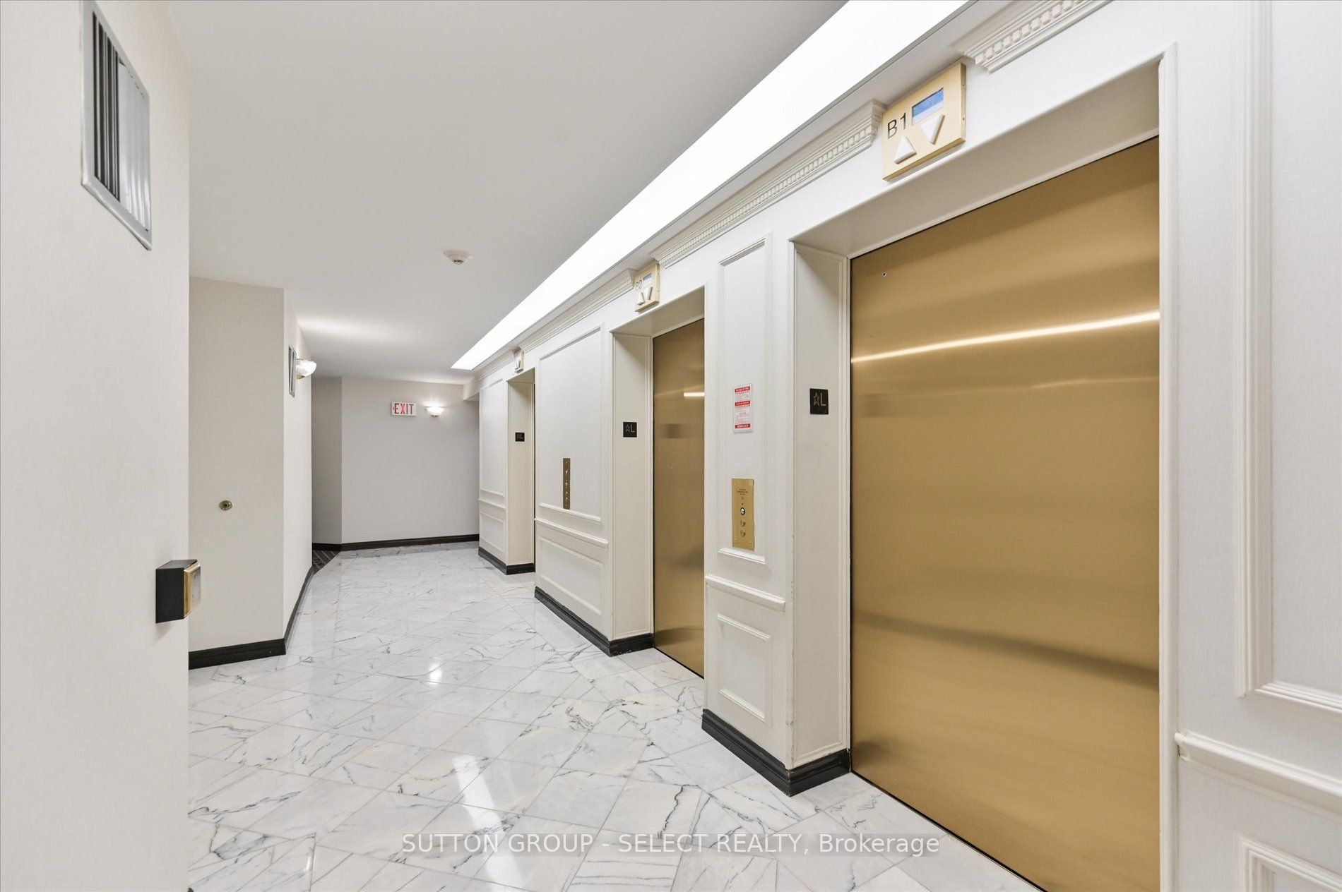 2285 Lake Shore Blvd W, #414