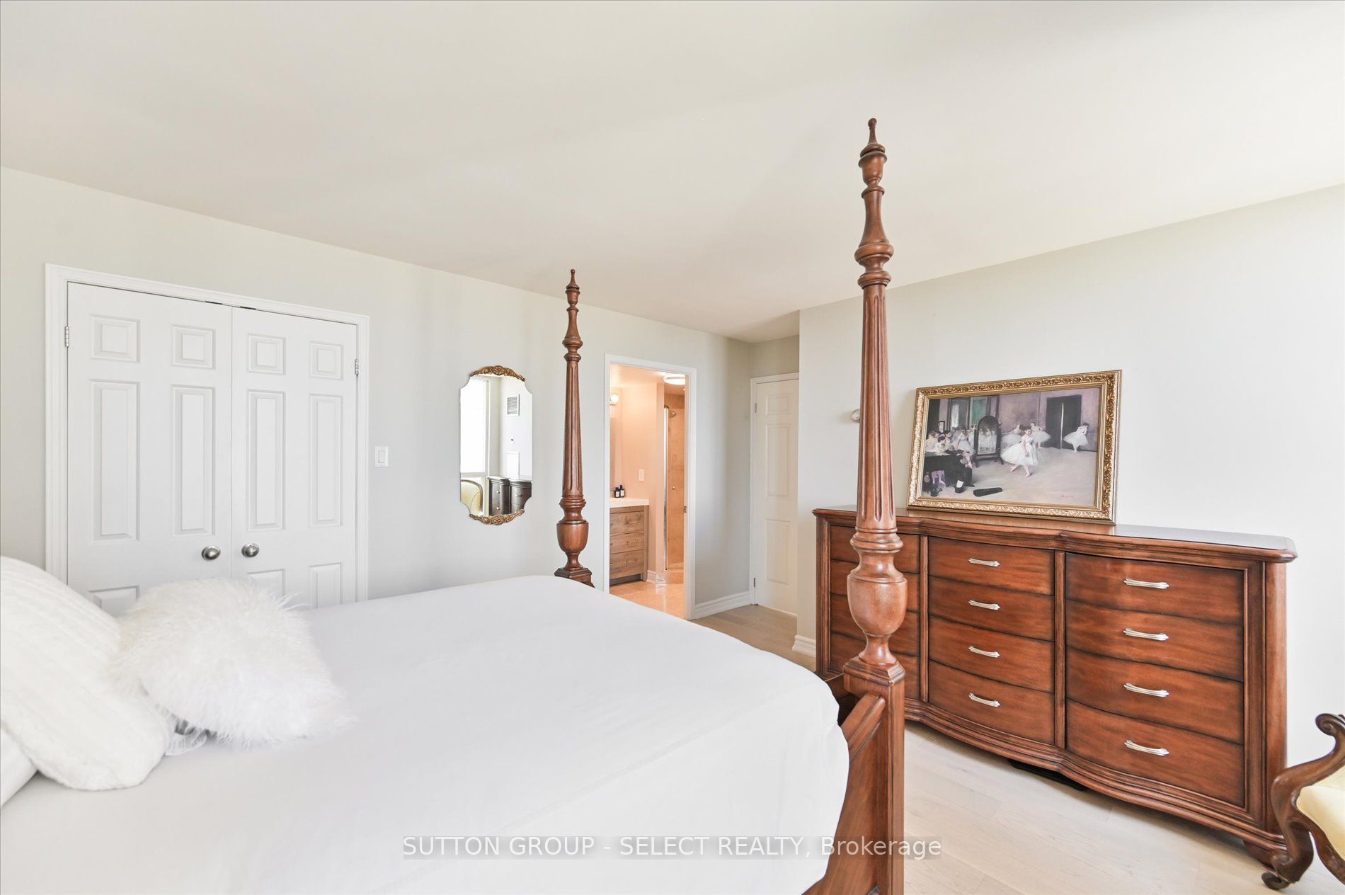 2285 Lake Shore Blvd W, #414
