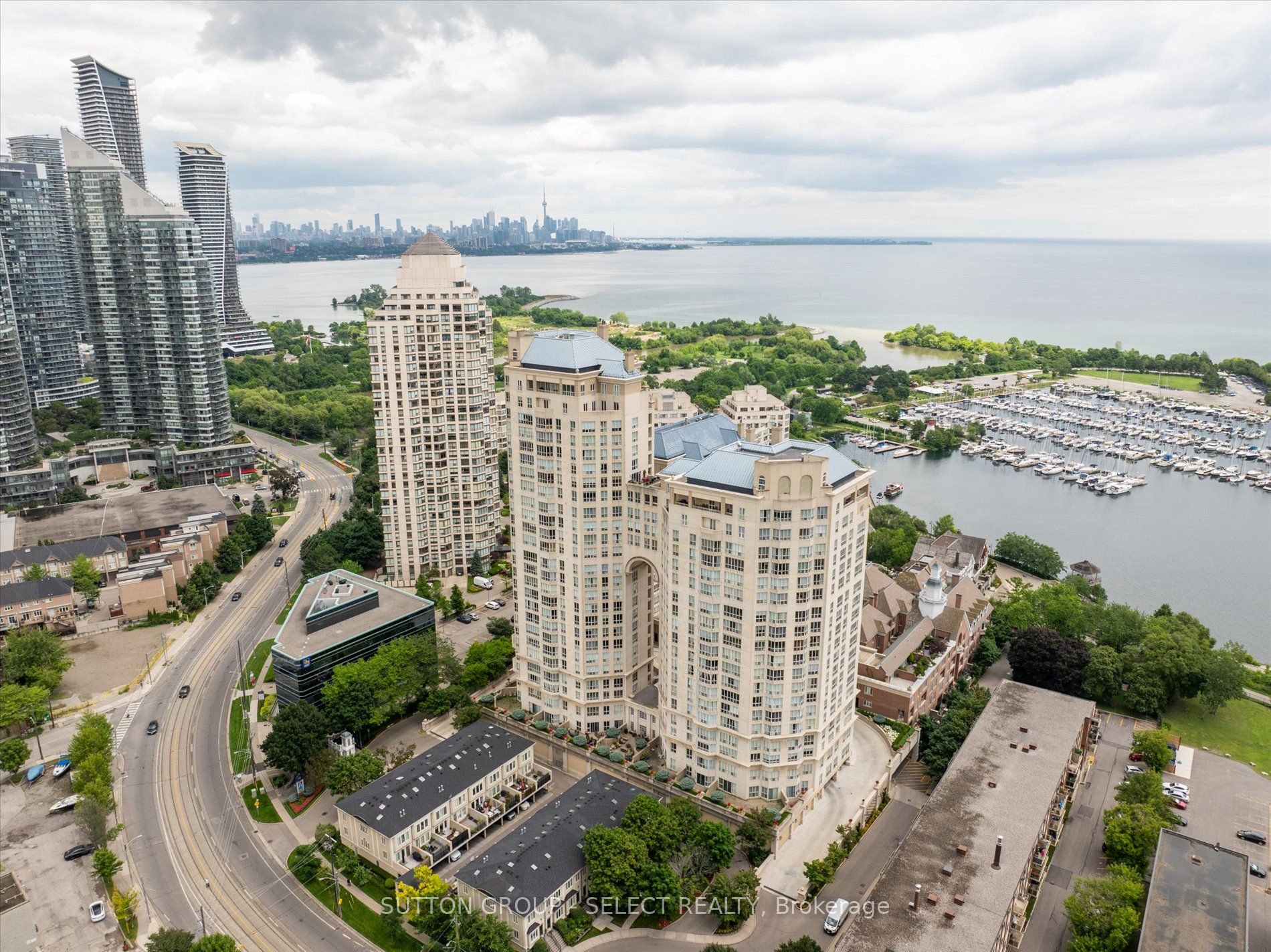 2285 Lake Shore Blvd W, #414