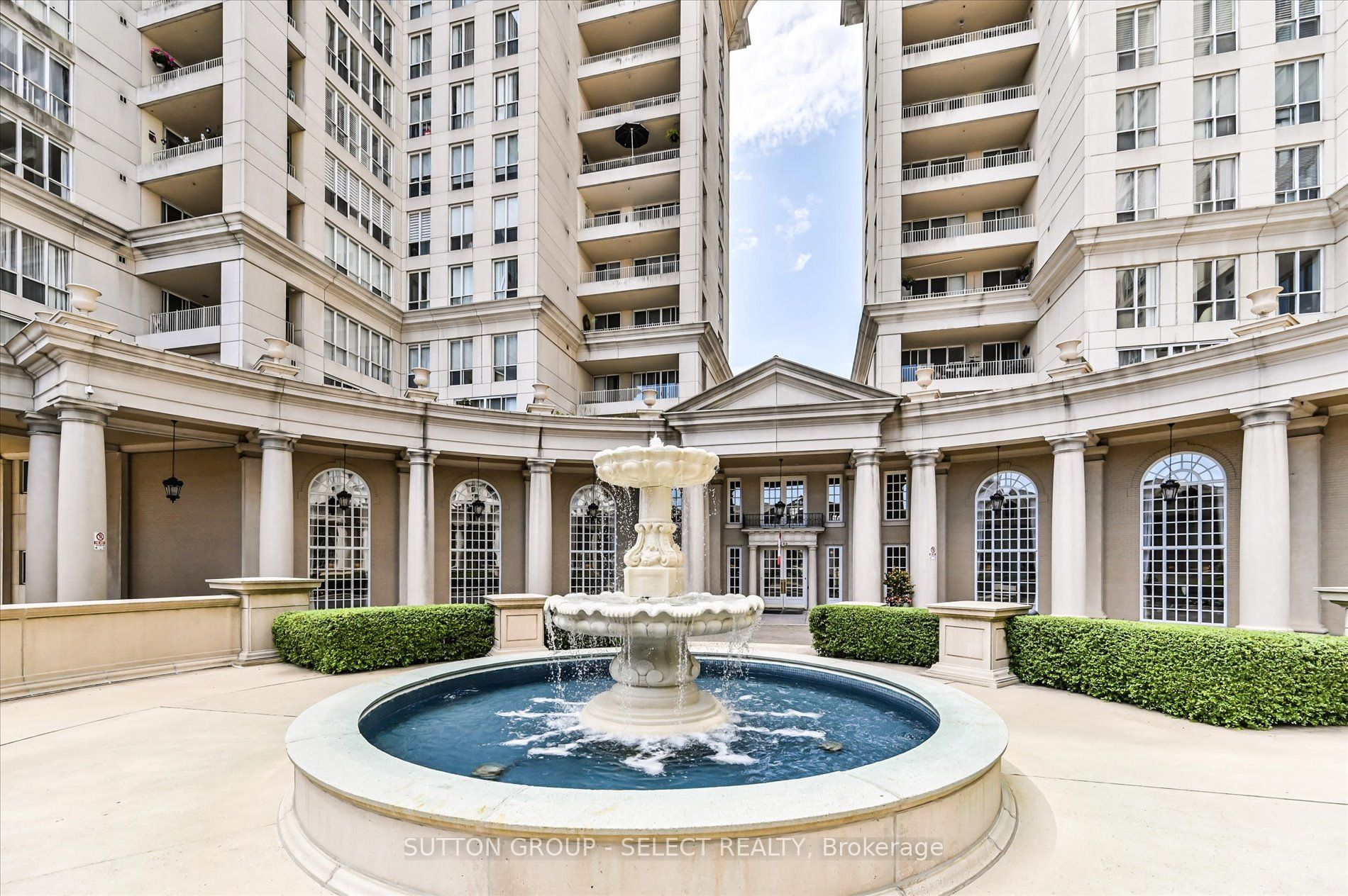 2285 Lake Shore Blvd W, #414