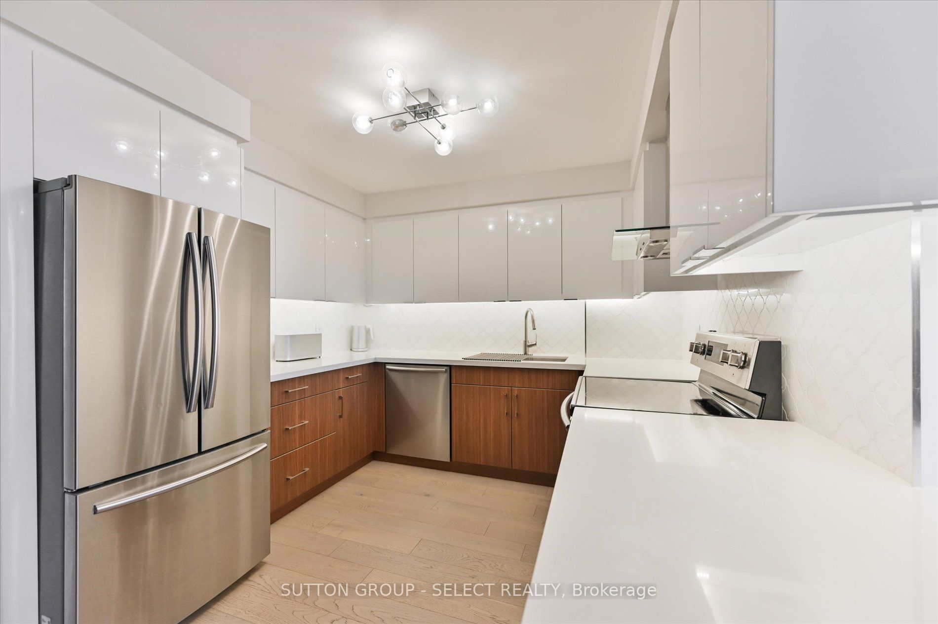 2285 Lake Shore Blvd W, #414