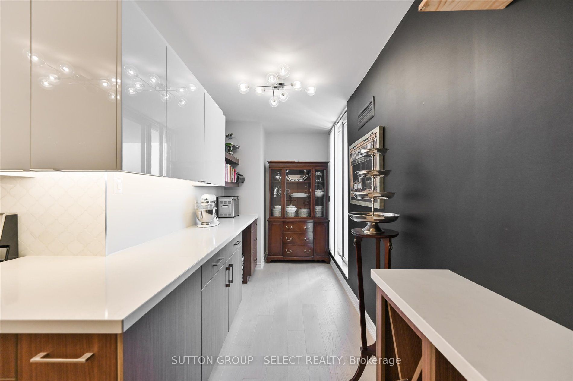 2285 Lake Shore Blvd W, #414