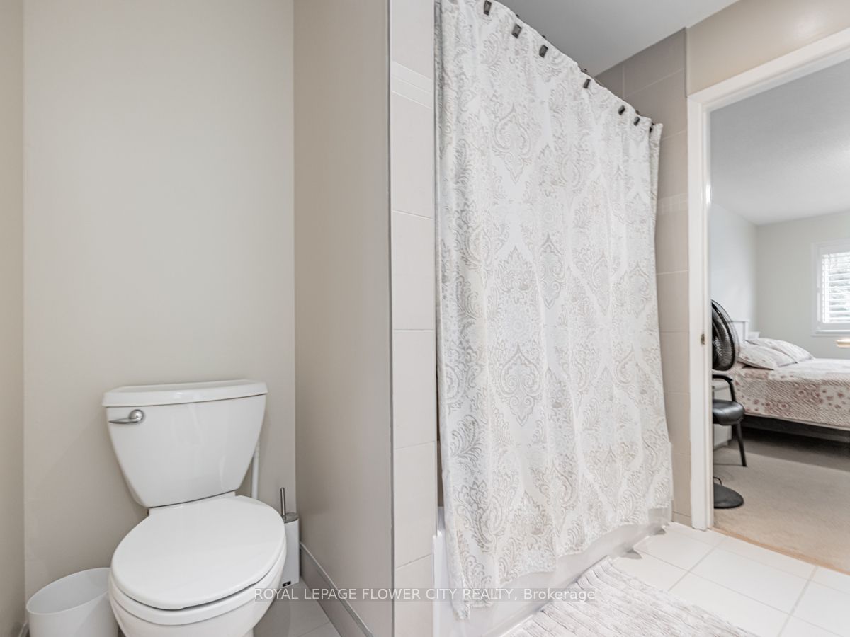 750 Burnhamthorpe Road E, #31