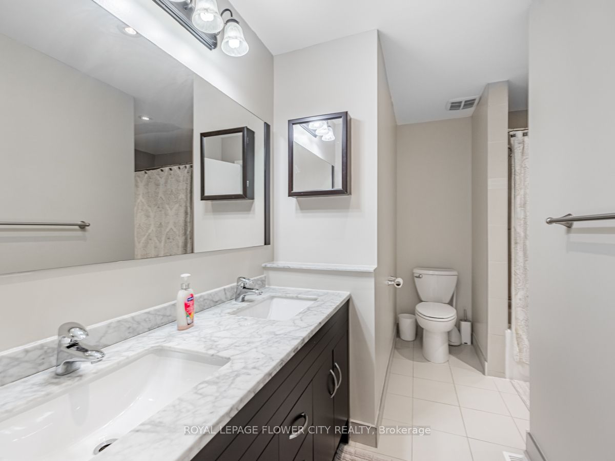 750 Burnhamthorpe Road E, #31