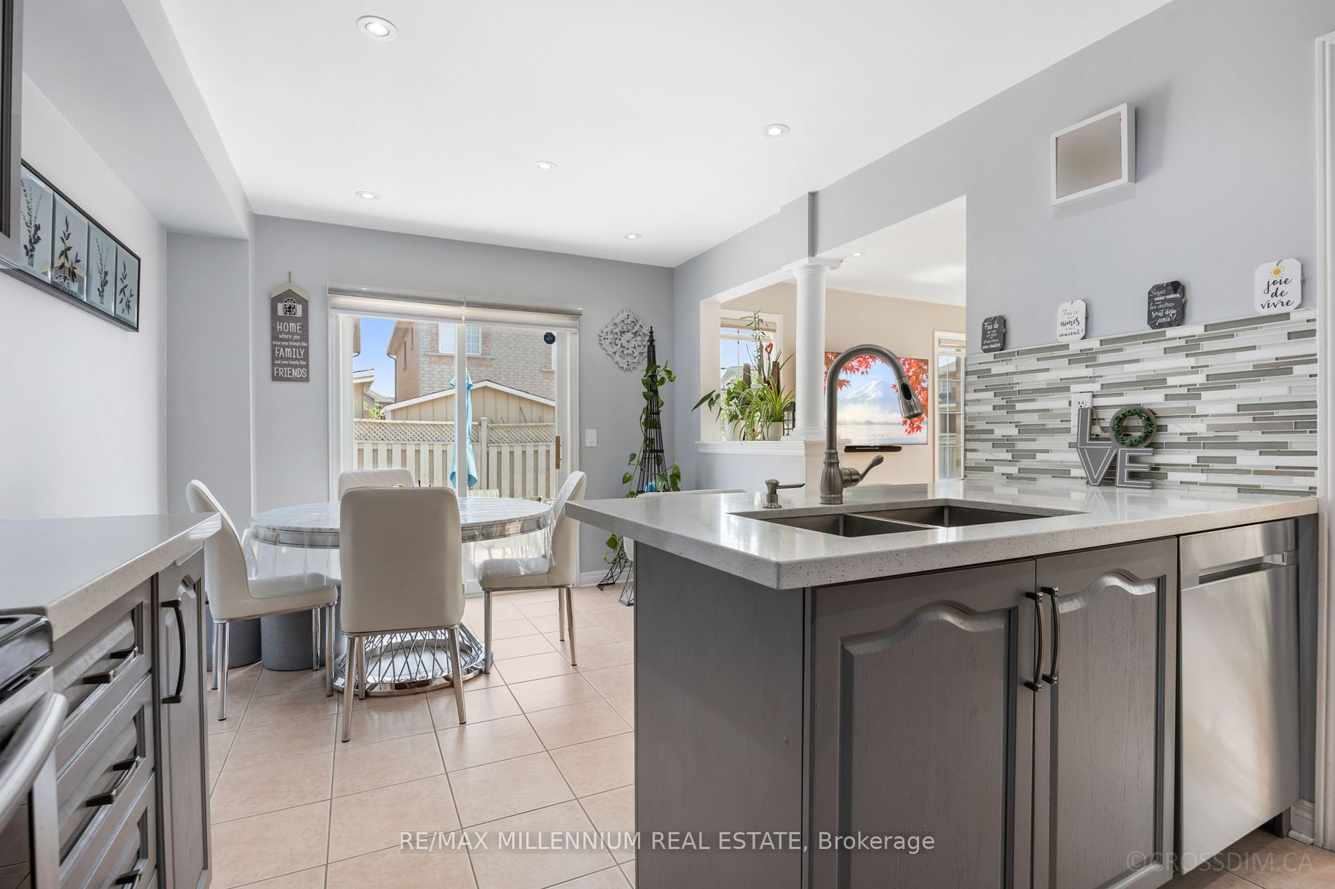 25 Trevino Crescent