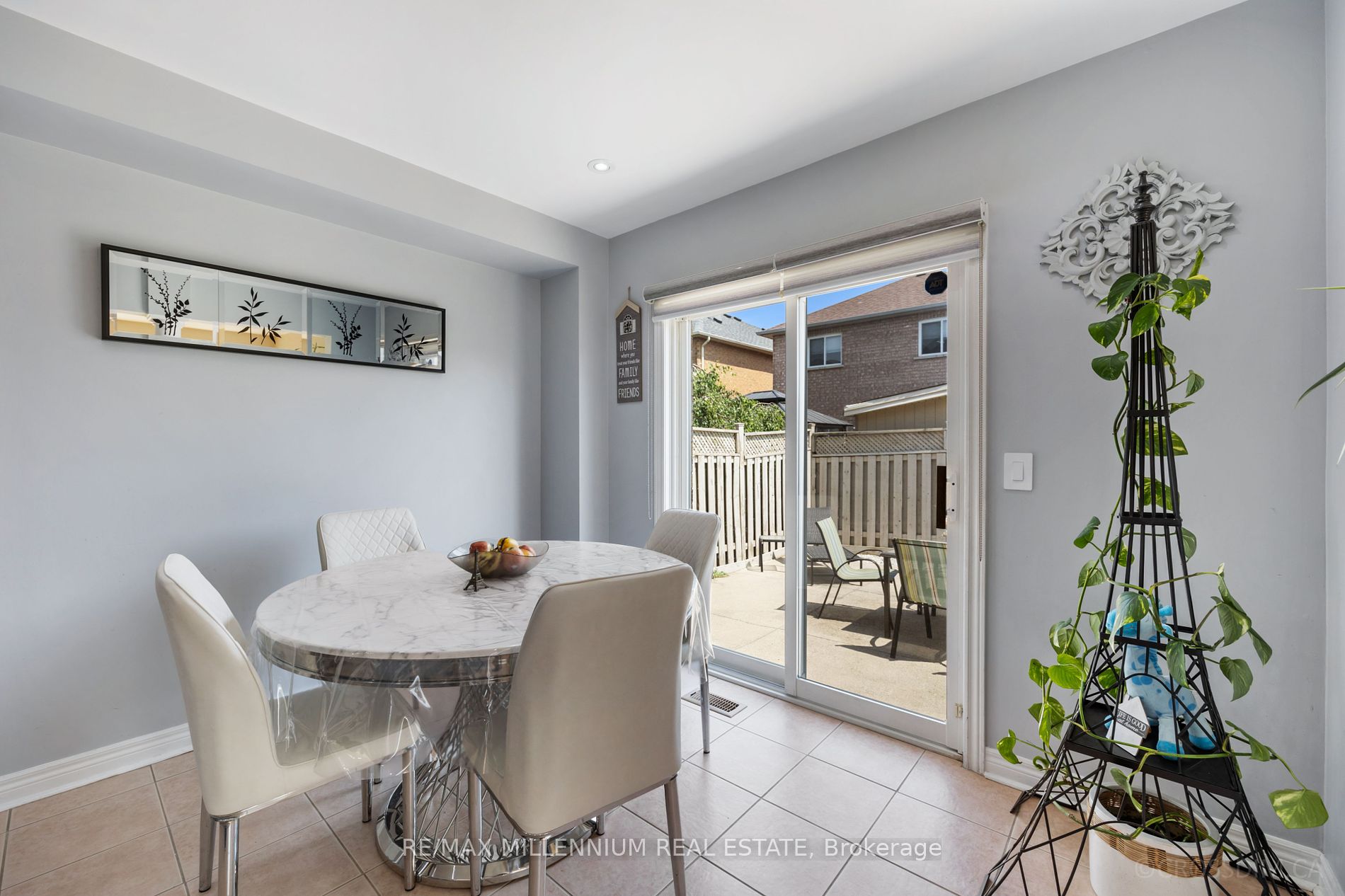 25 Trevino Crescent