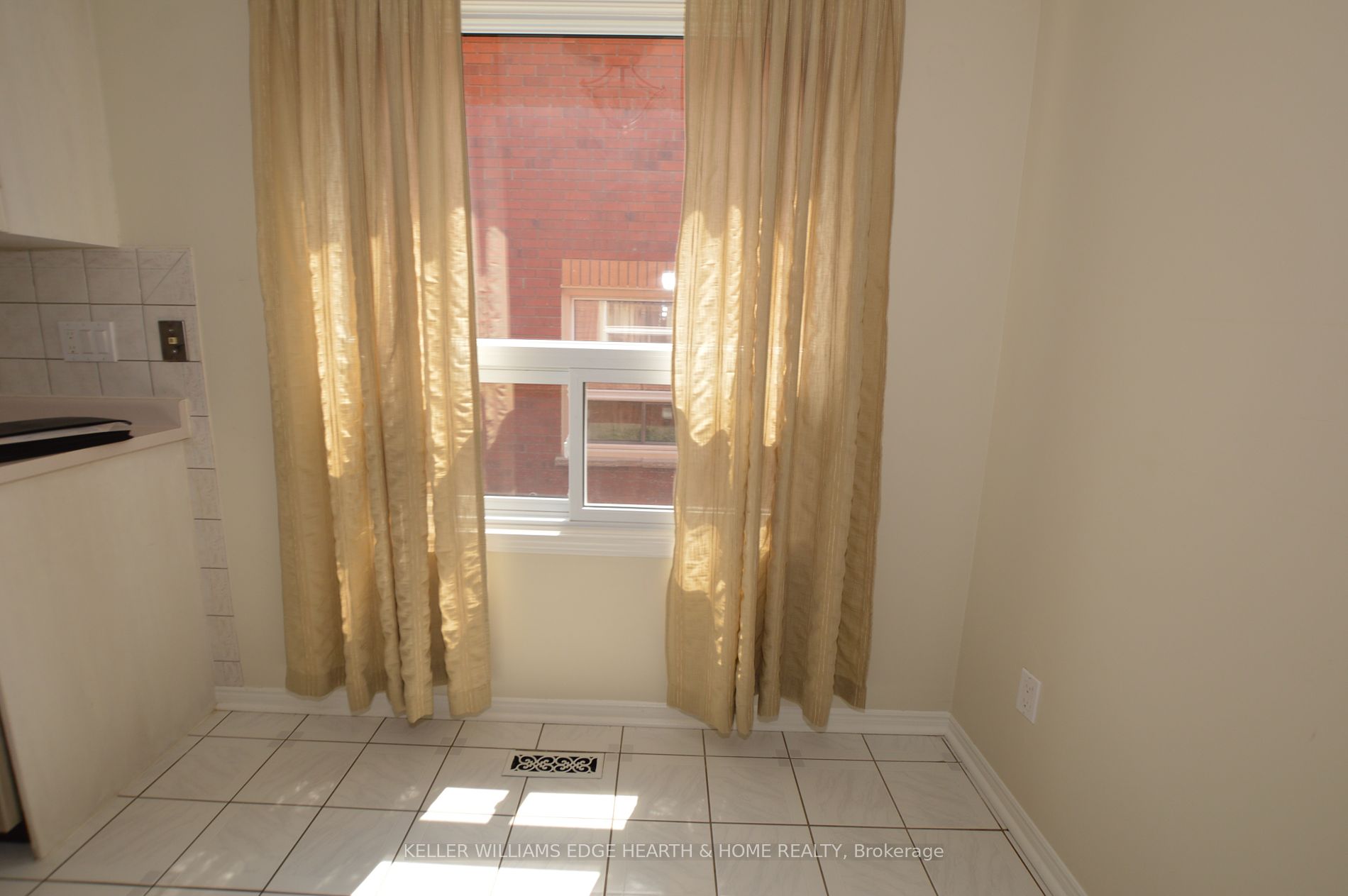 1415 Hazelton Blvd, #21