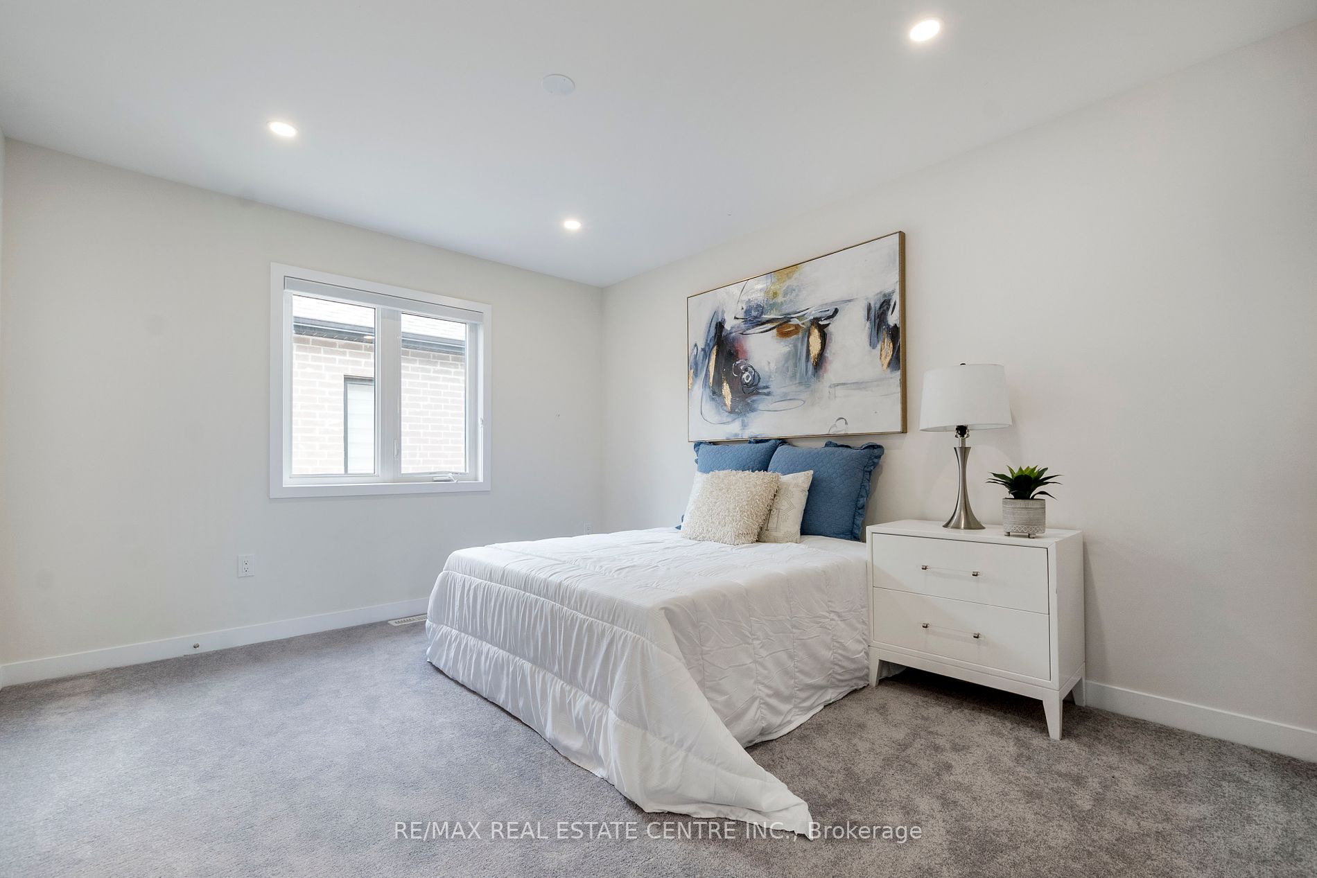 1535 Wellwood Terr
