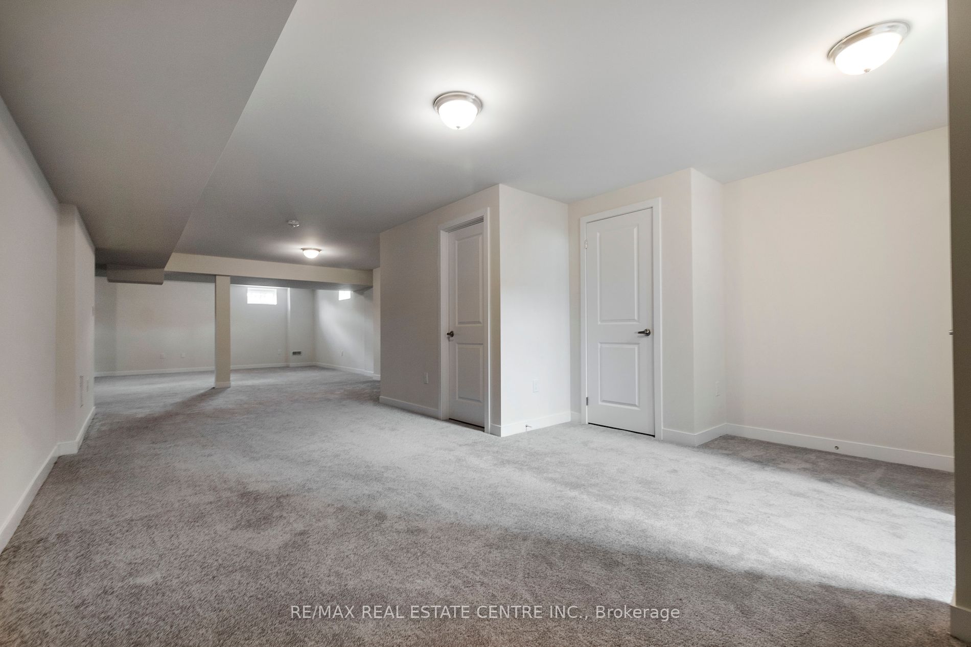 1535 Wellwood Terr