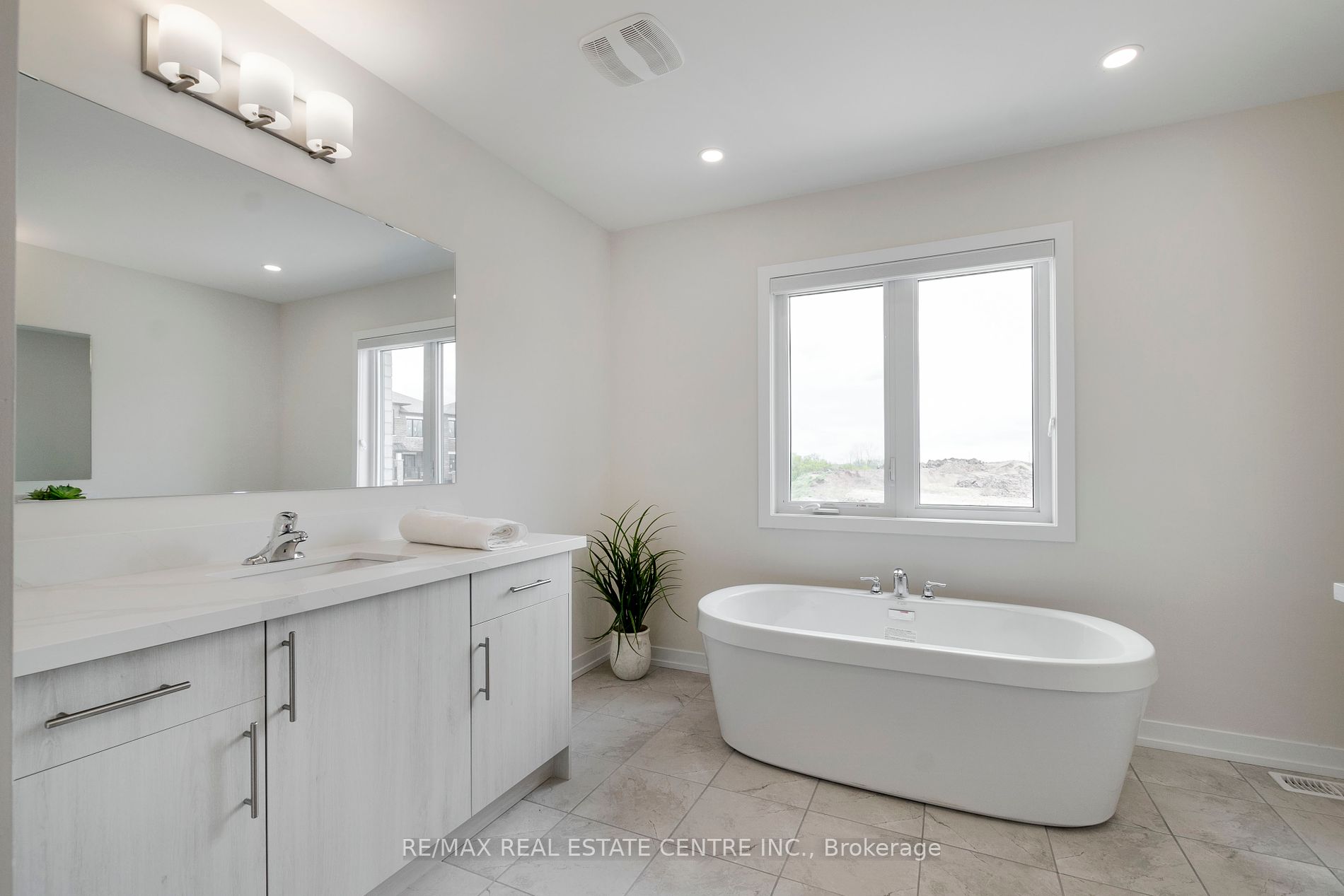 1535 Wellwood Terr