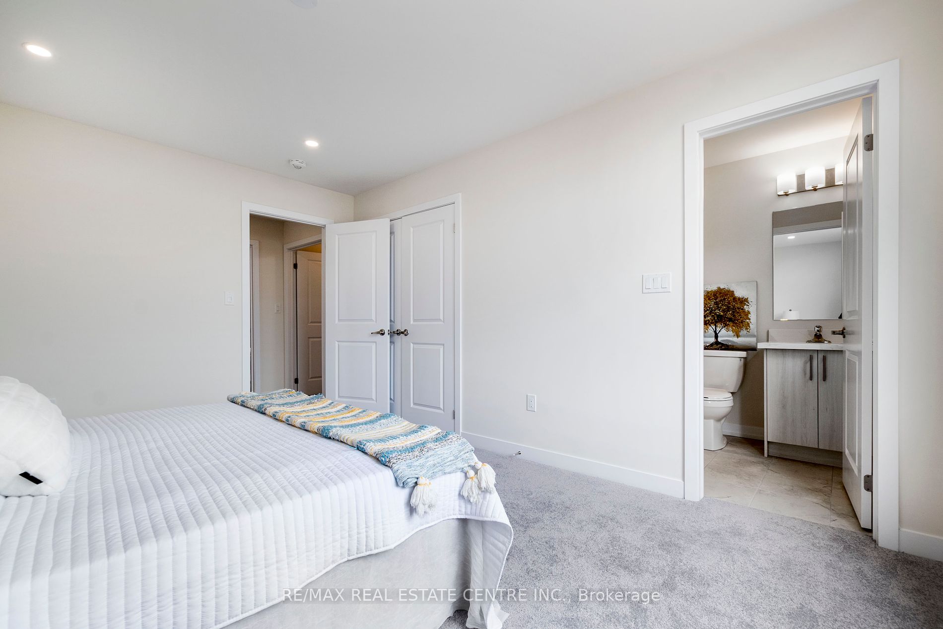 1535 Wellwood Terr