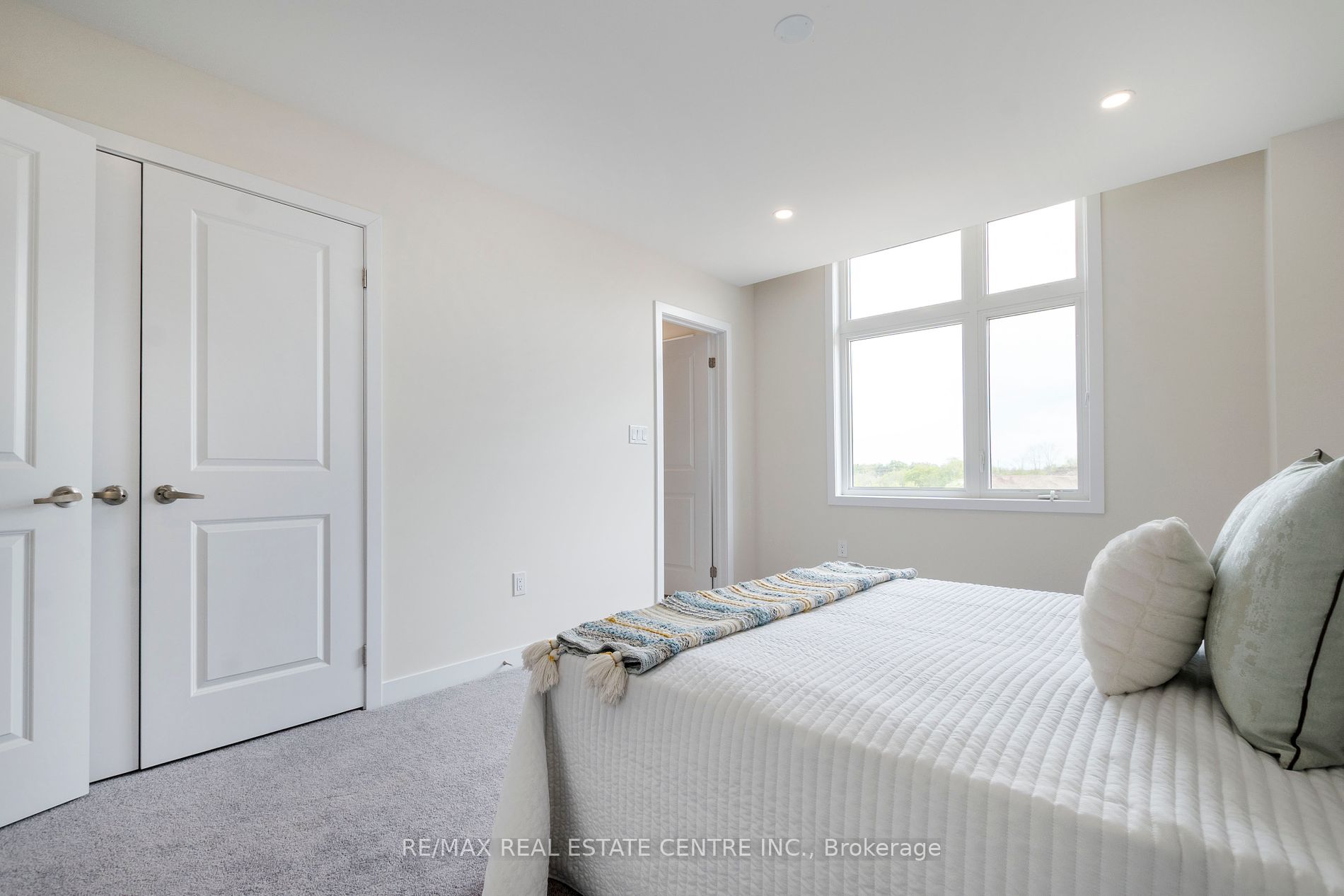 1535 Wellwood Terr