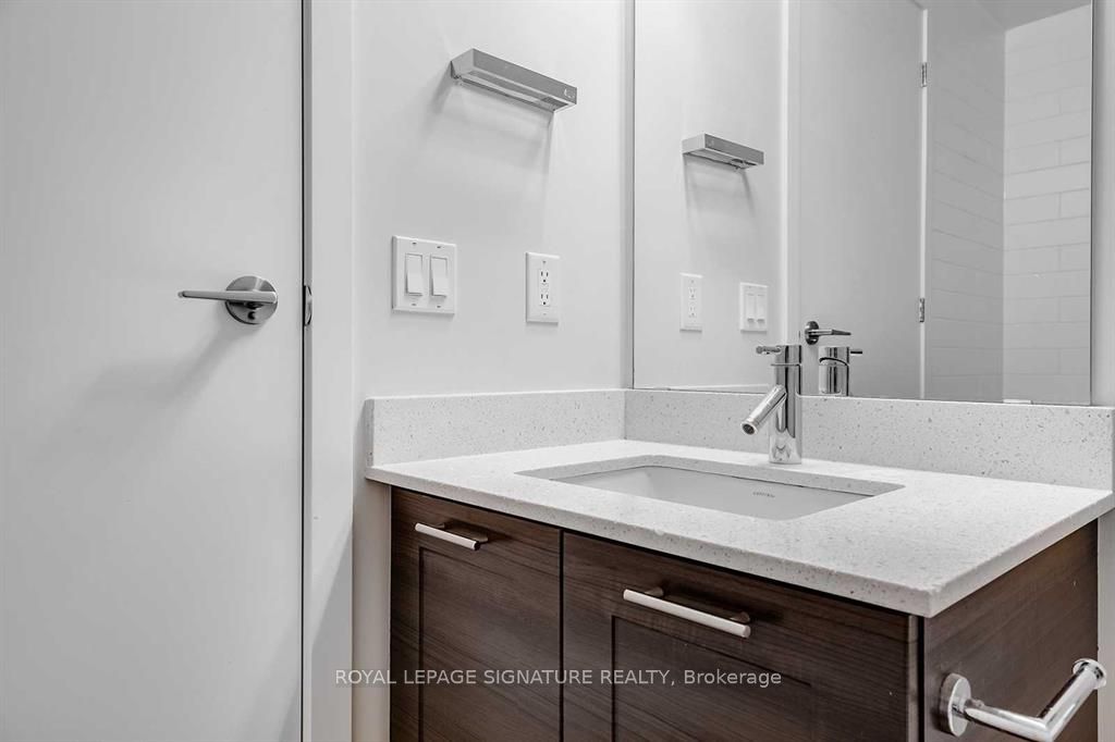 2200 Lakeshore Boulevard #1003