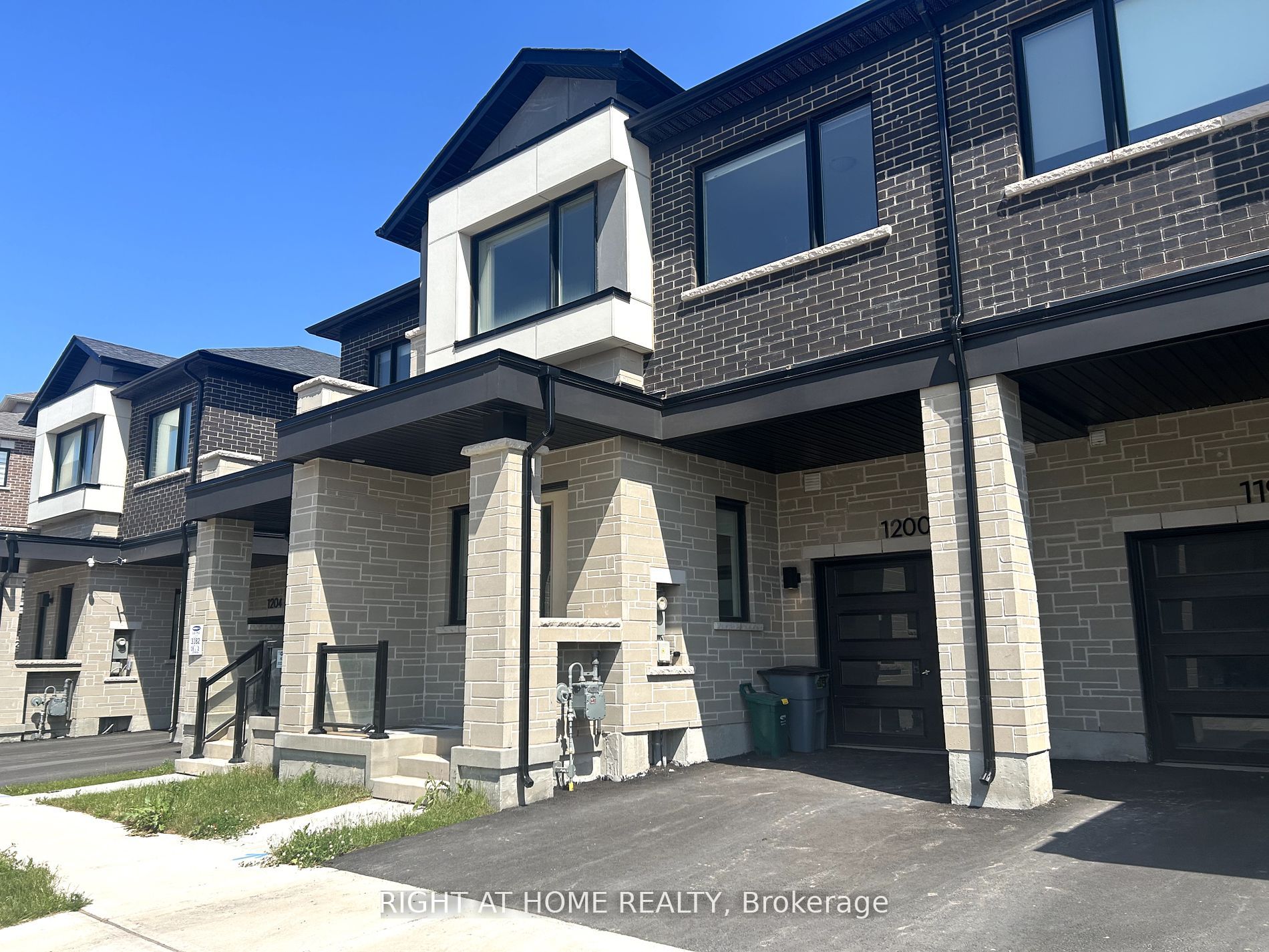 1200 Anson Gate