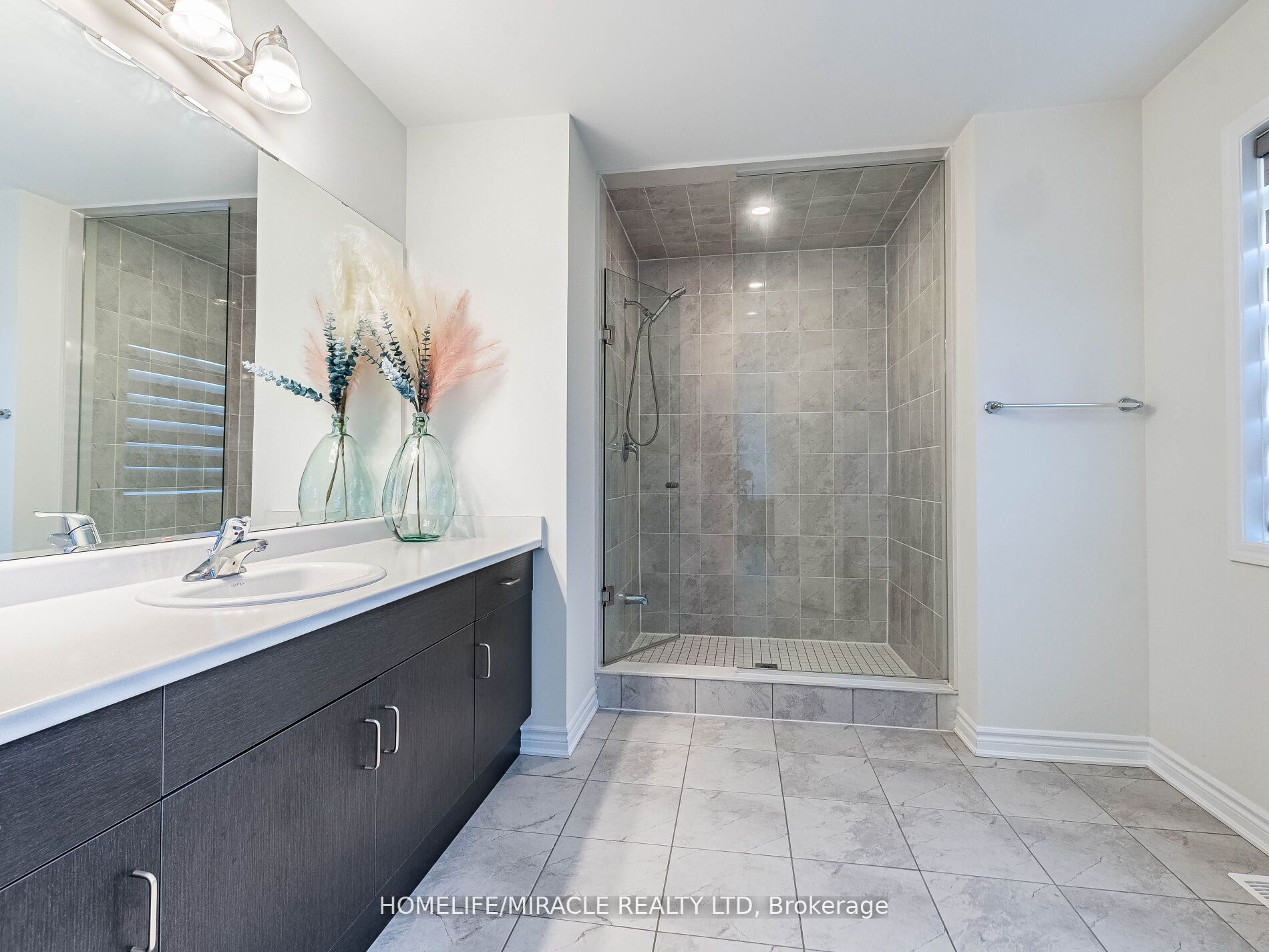 10 Speckled Alder Street