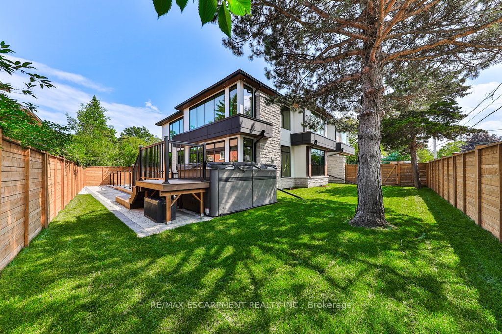 1241 Strathy Ave