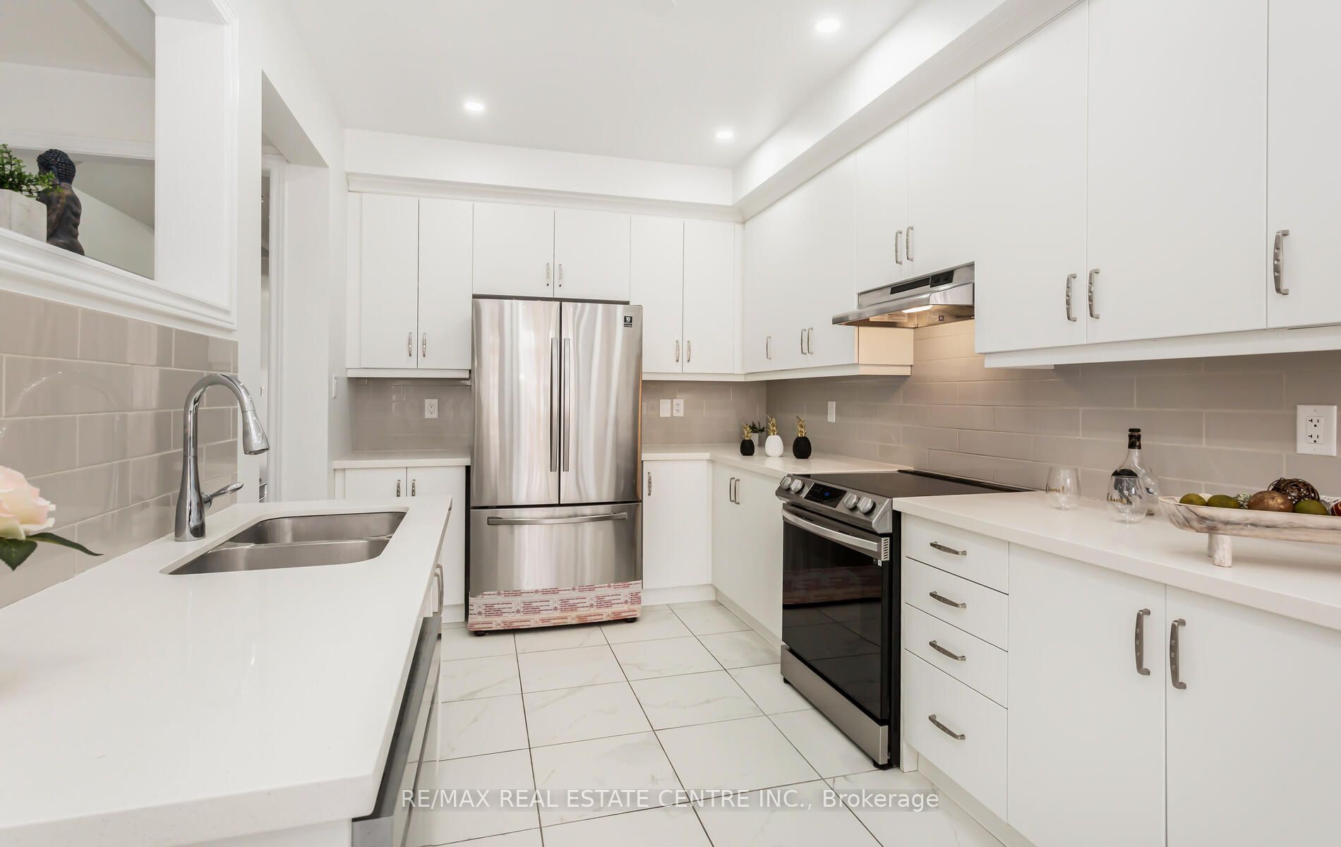 115 Branigan Cres S