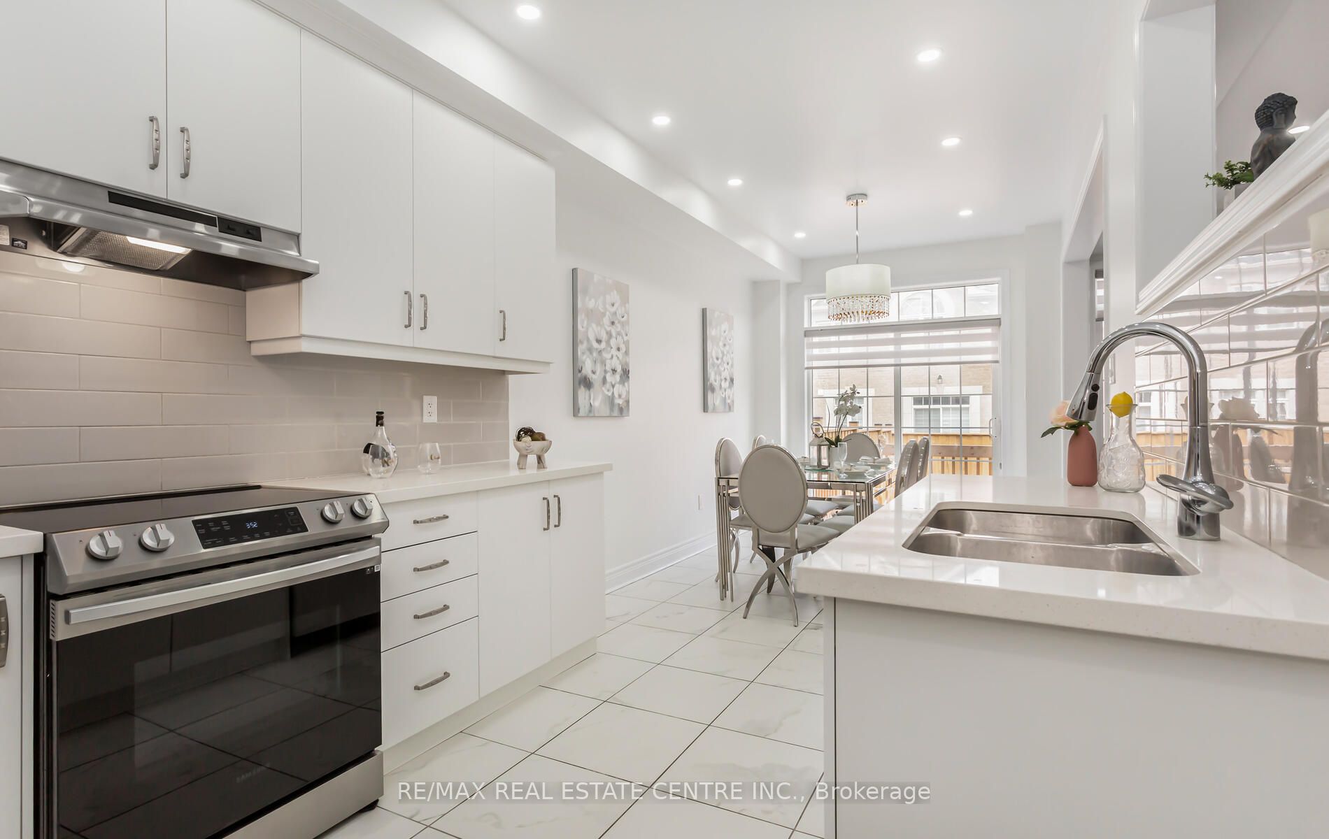 115 Branigan Cres S