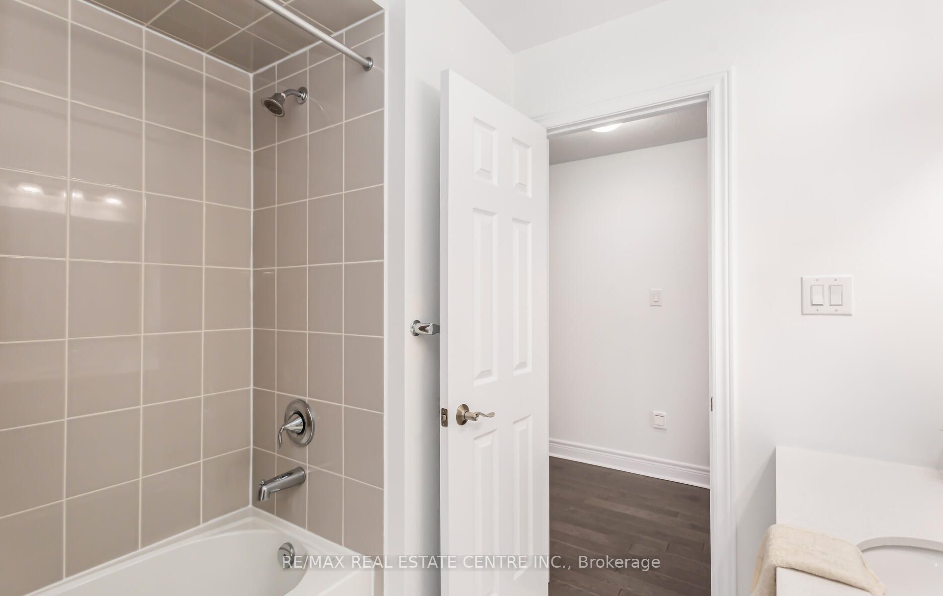 115 Branigan Cres S