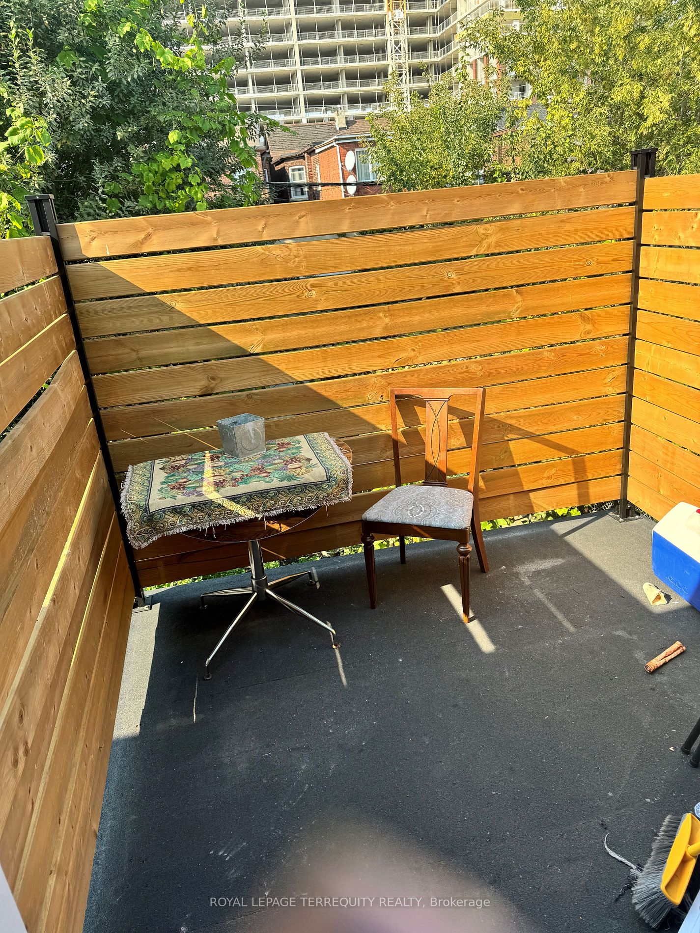 10 Burnfield Ave