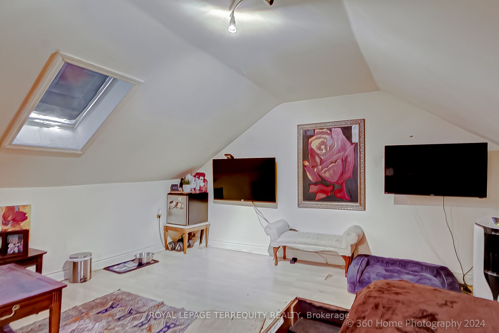 10 Burnfield Ave