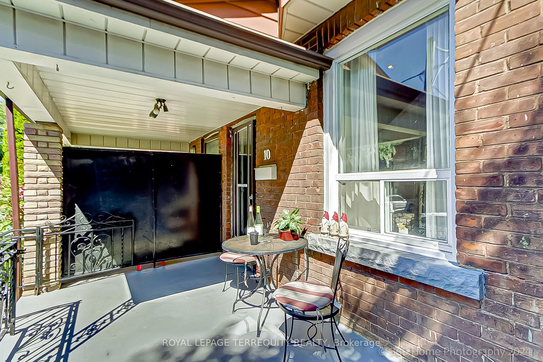 10 Burnfield Ave