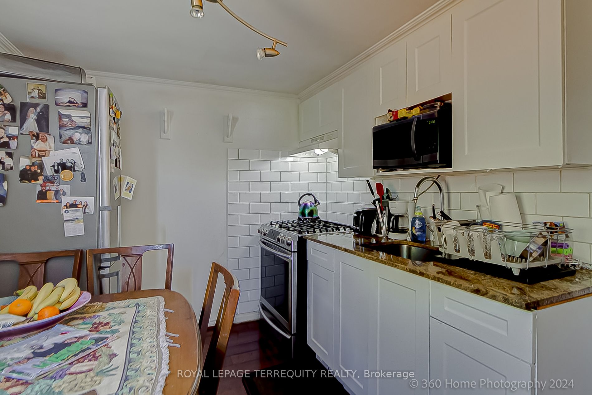 10 Burnfield Ave