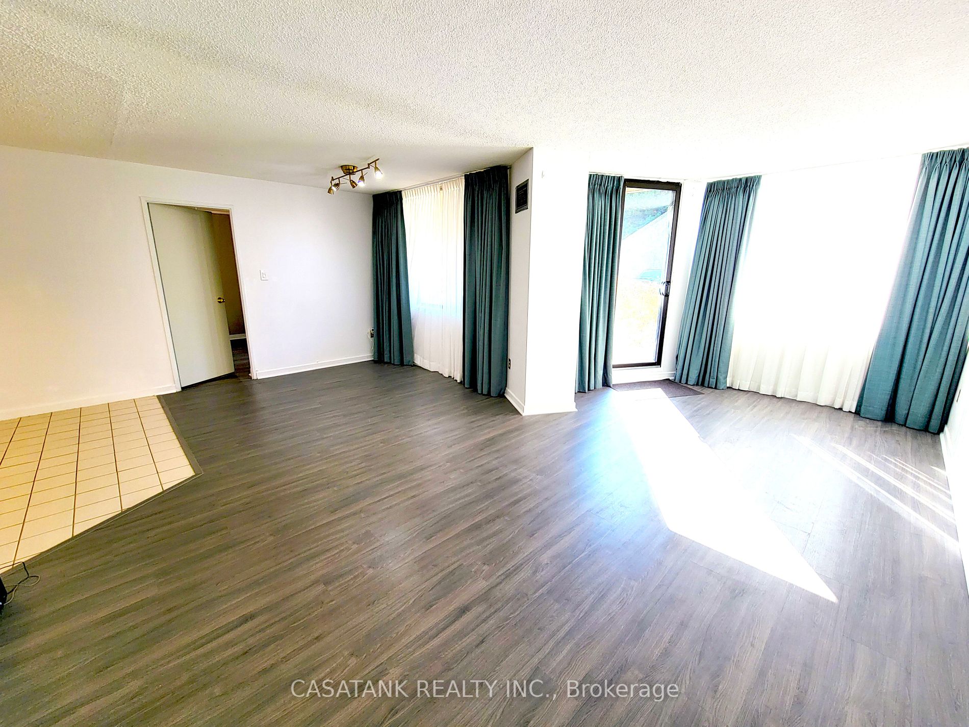 1580 Mississauga Valley Blvd, #103