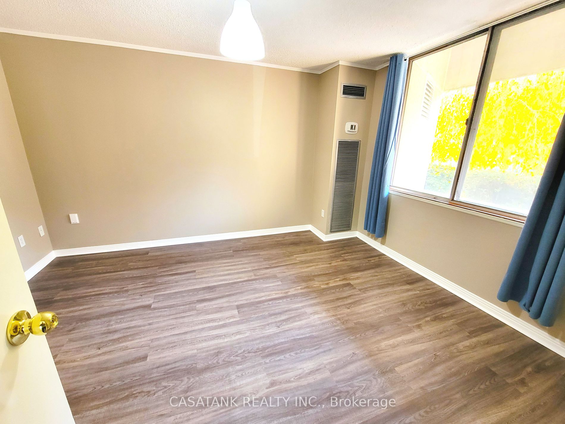 1580 Mississauga Valley Blvd, #103