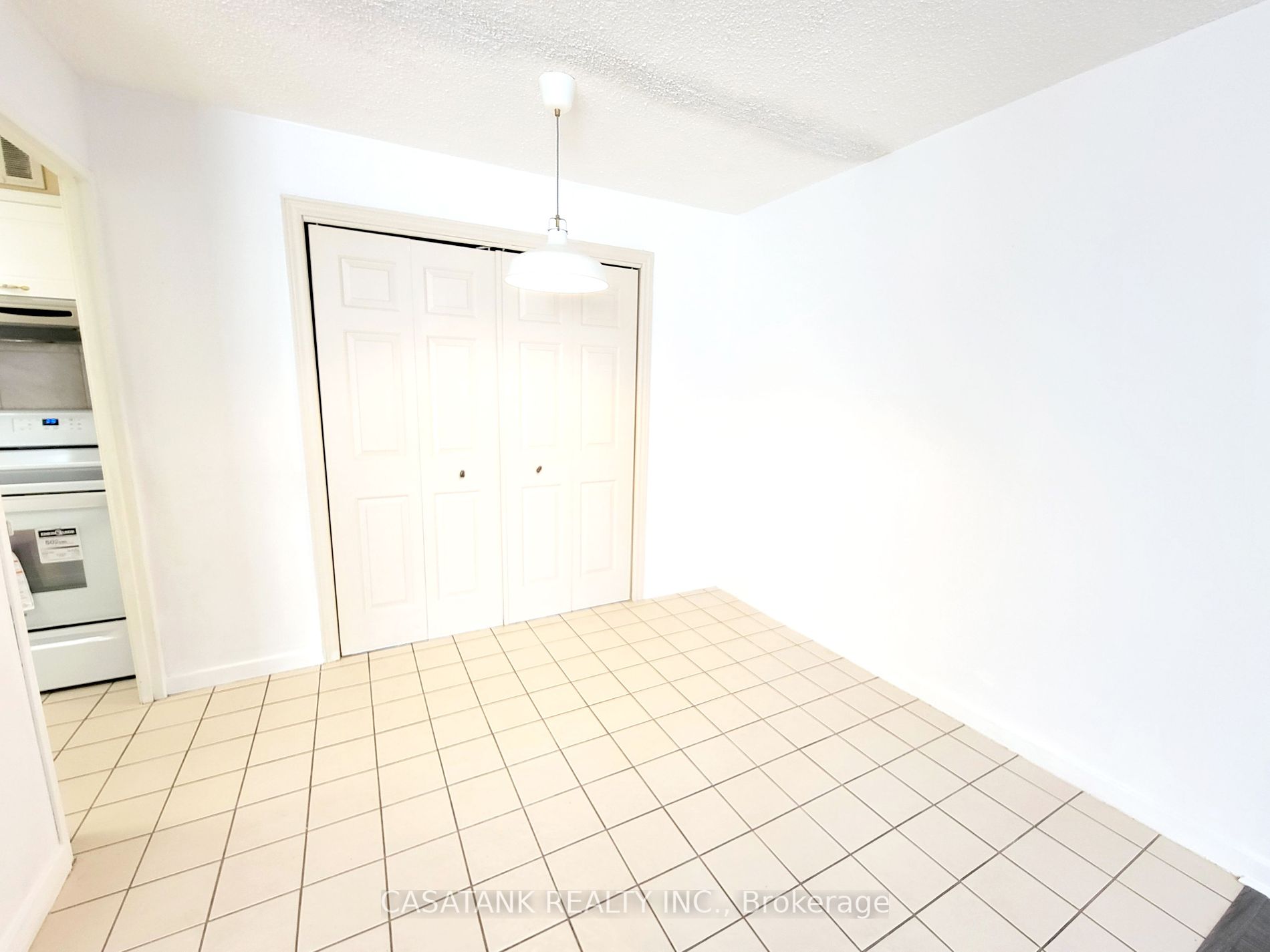 1580 Mississauga Valley Blvd, #103