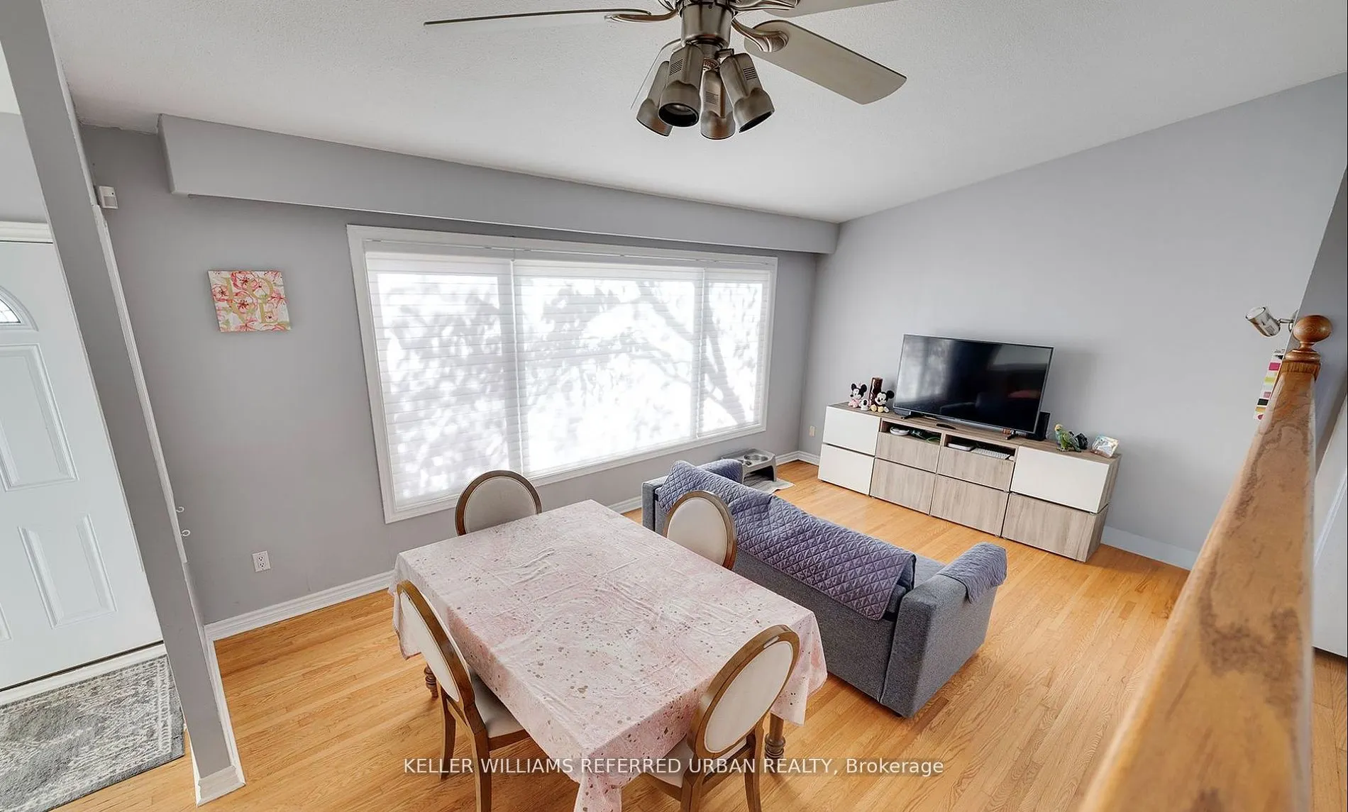 611 Pinegrove Rd
