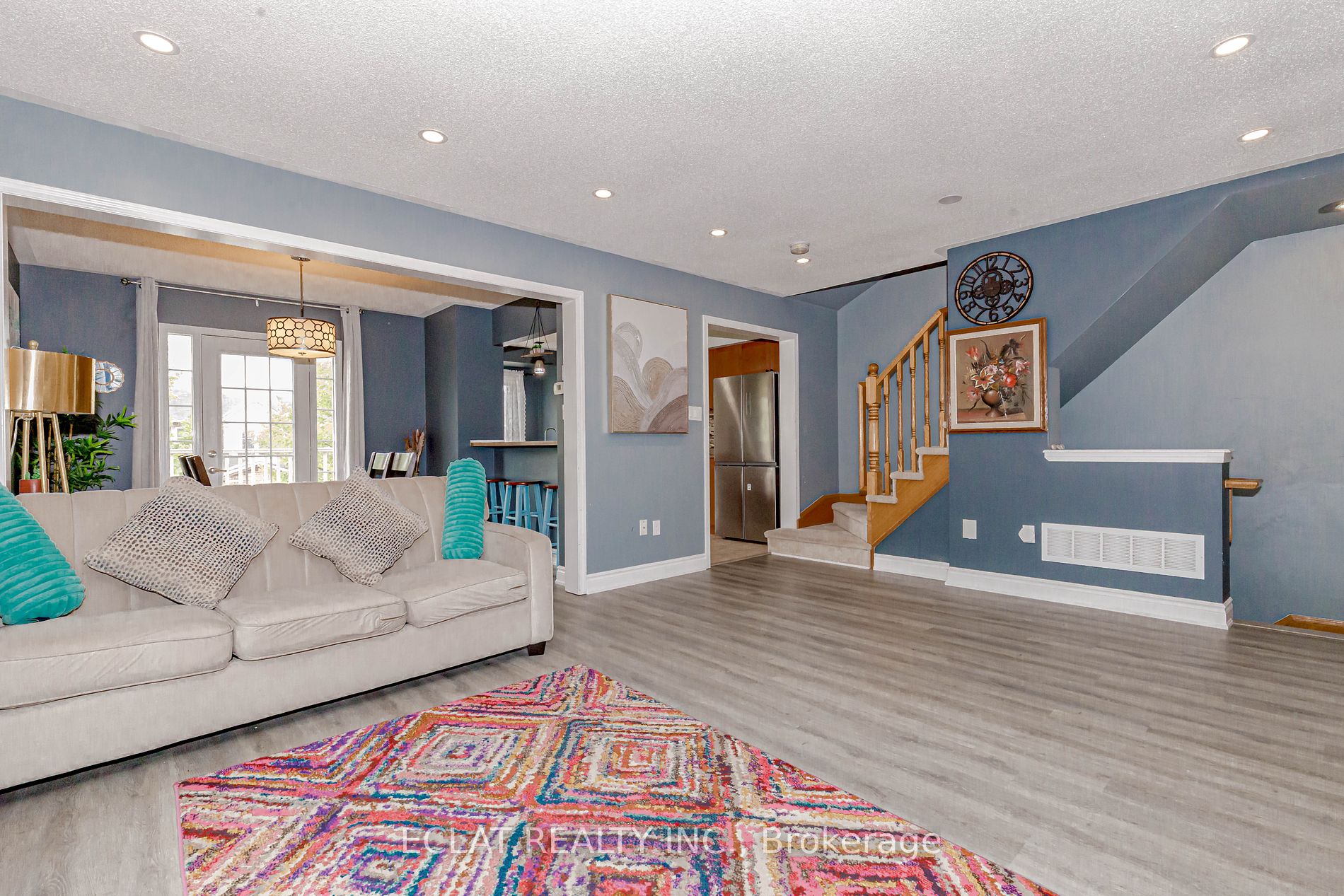 925 Burrows Gate