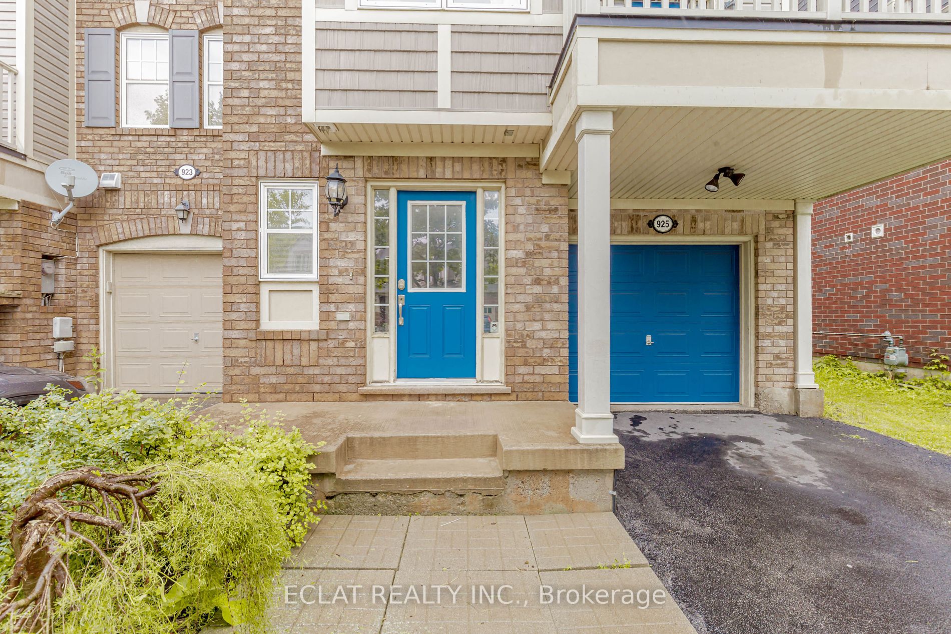 925 Burrows Gate