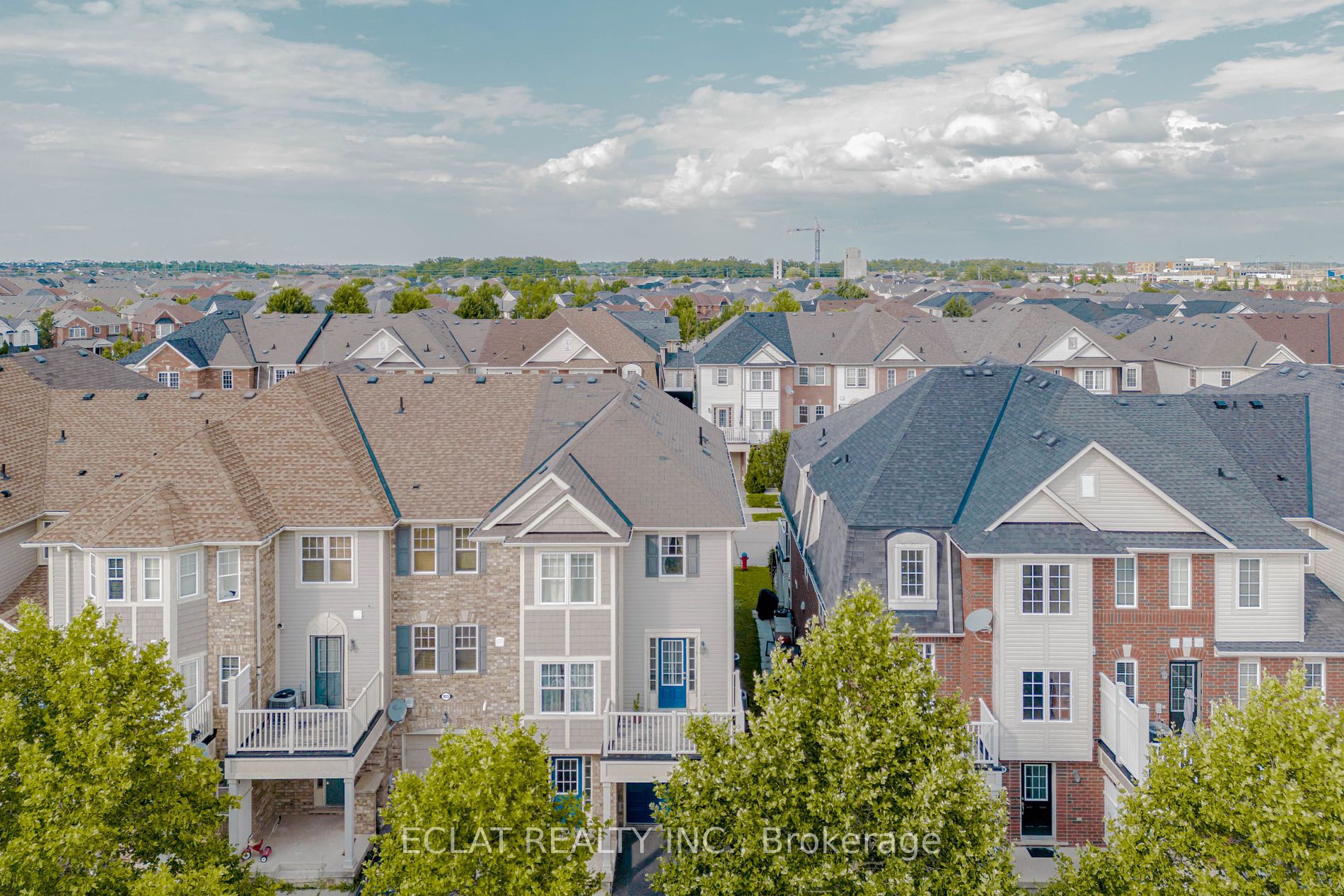 925 Burrows Gate