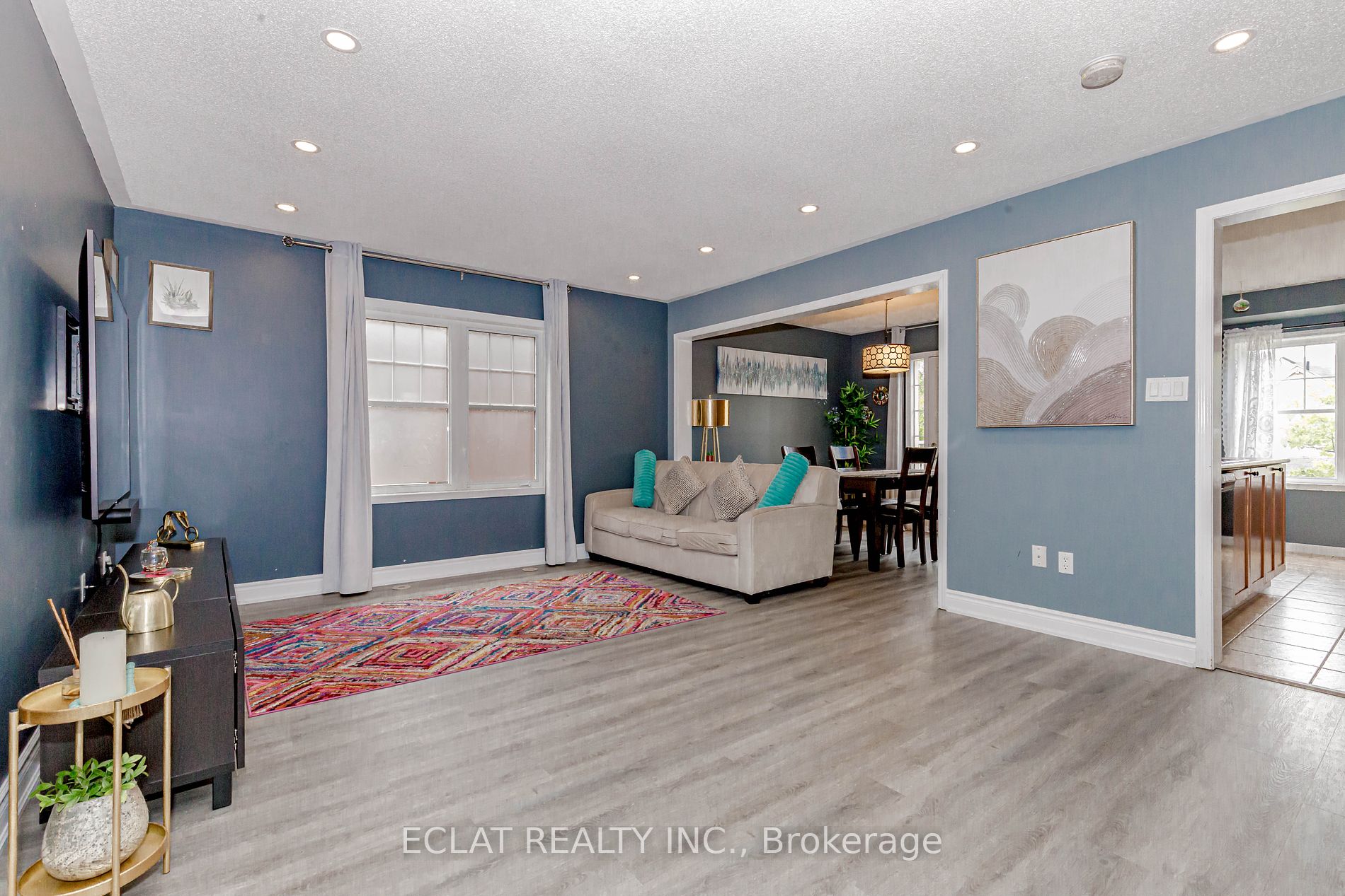 925 Burrows Gate