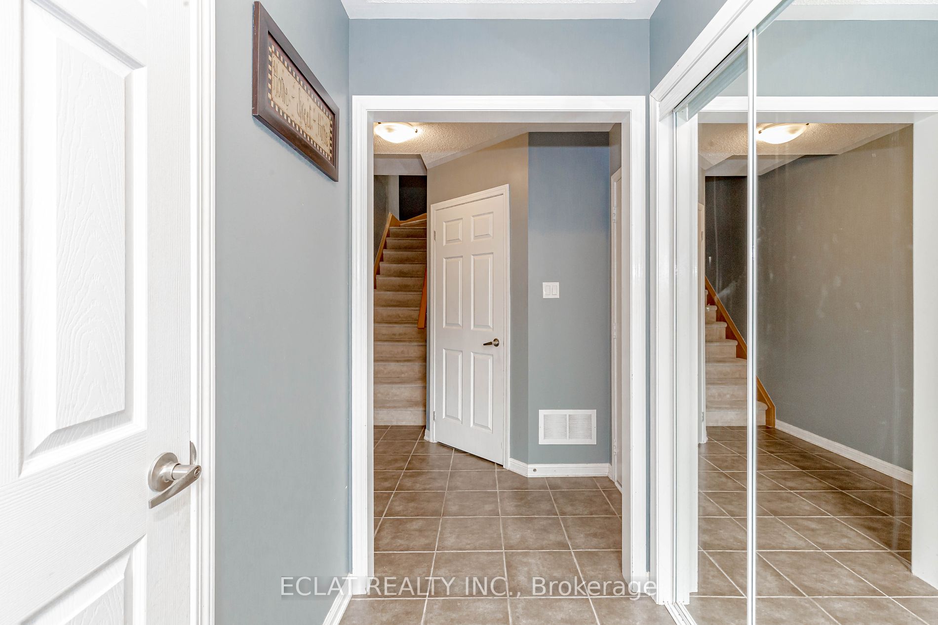 925 Burrows Gate