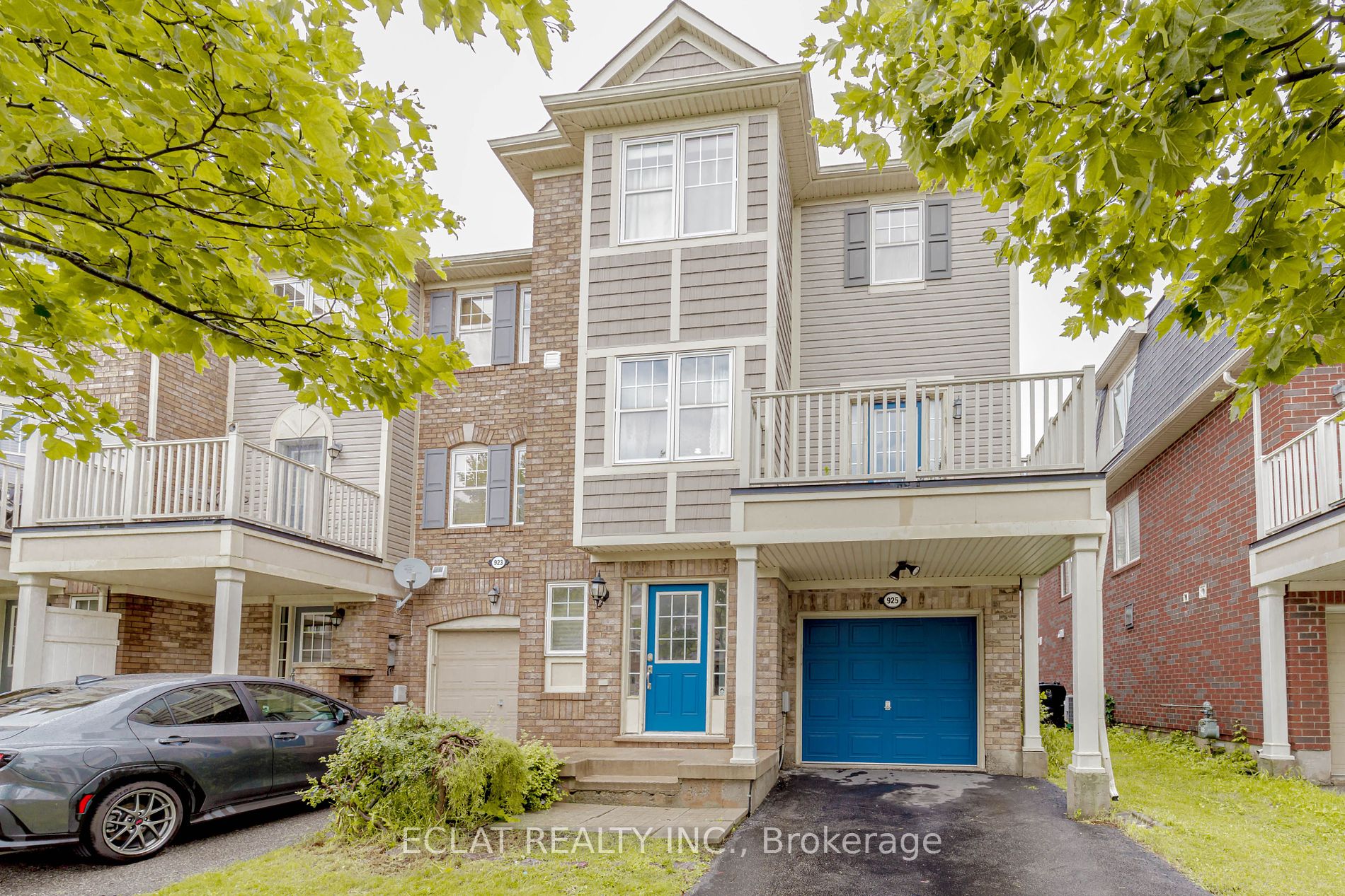 925 Burrows Gate