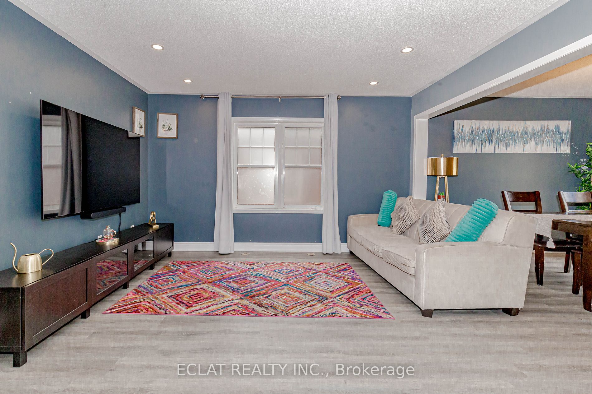 925 Burrows Gate