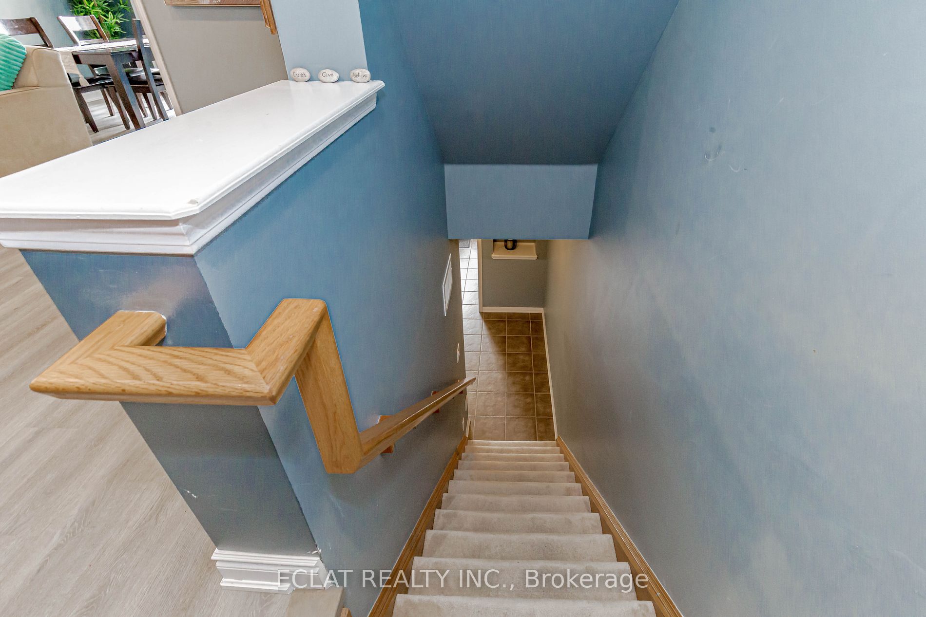 925 Burrows Gate