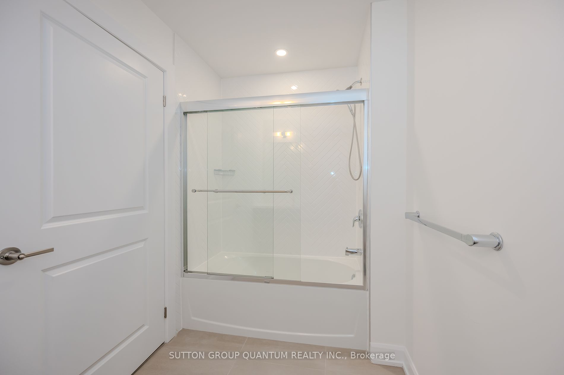 3220 William Coltson Avenue #402