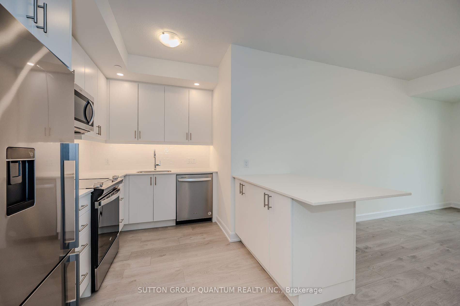 3220 William Coltson Avenue #402
