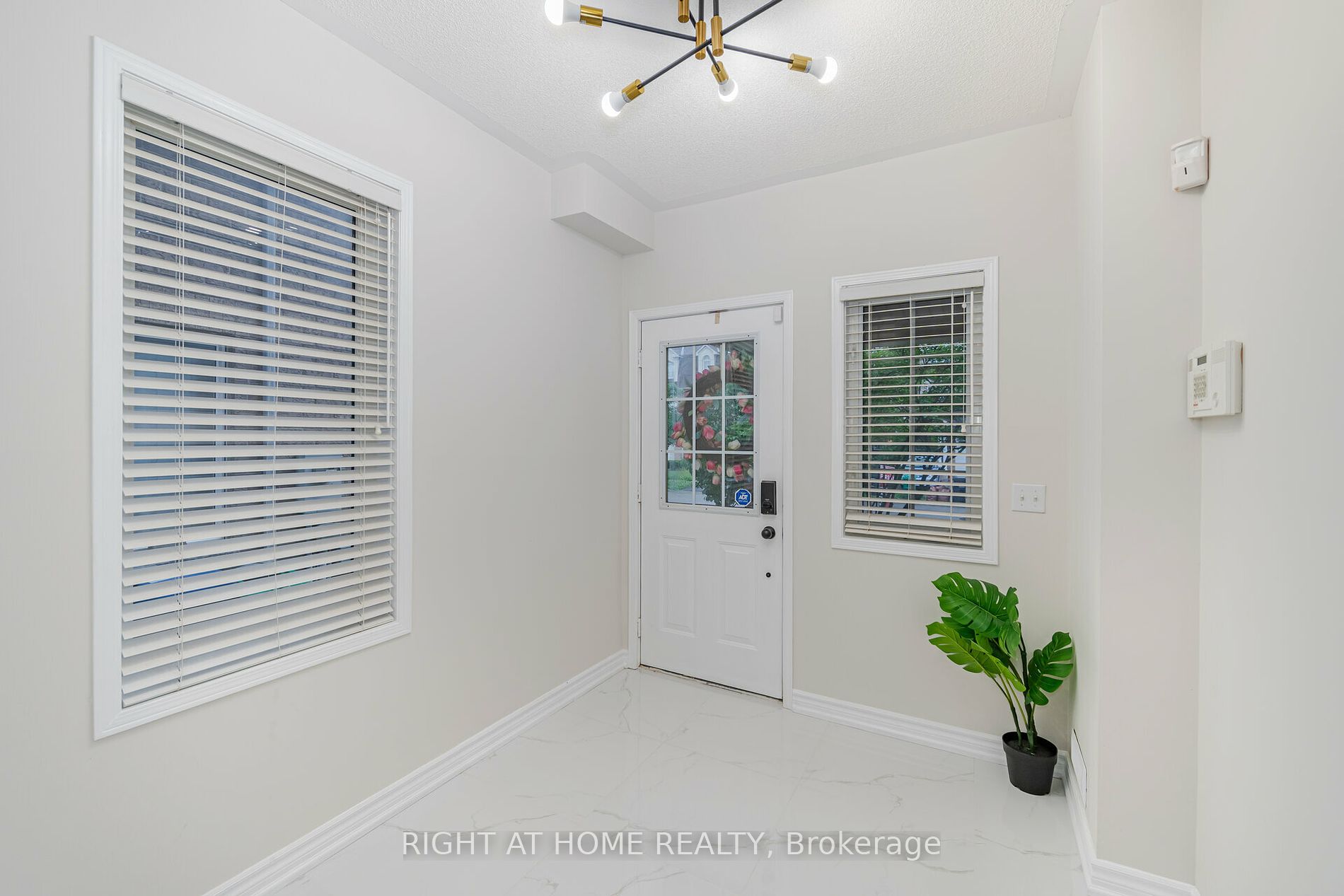 3388 Southwick Street
