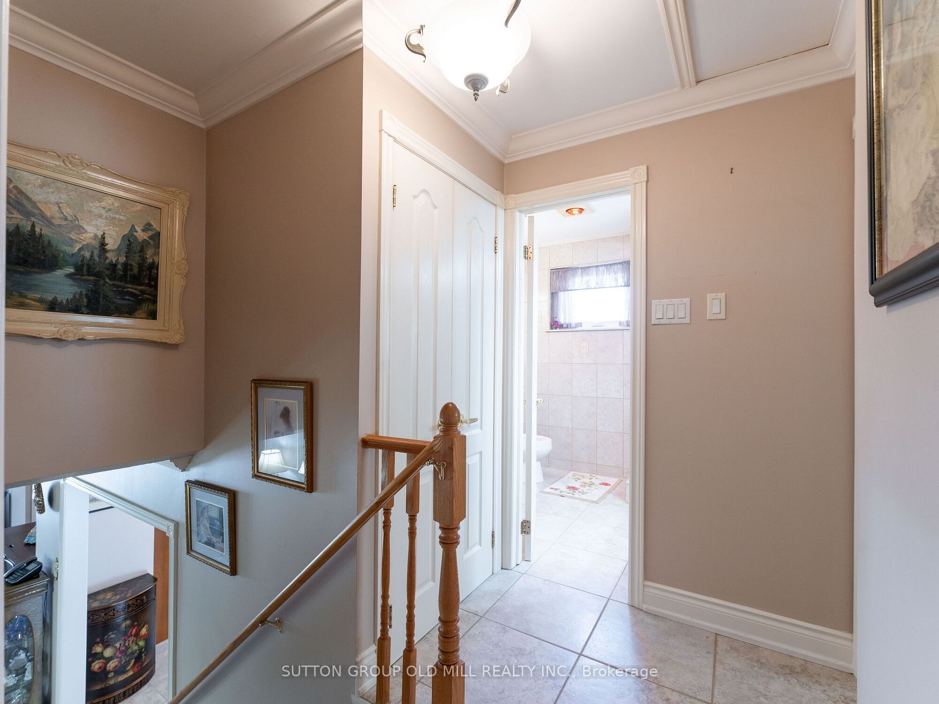 31 Demaris Ave