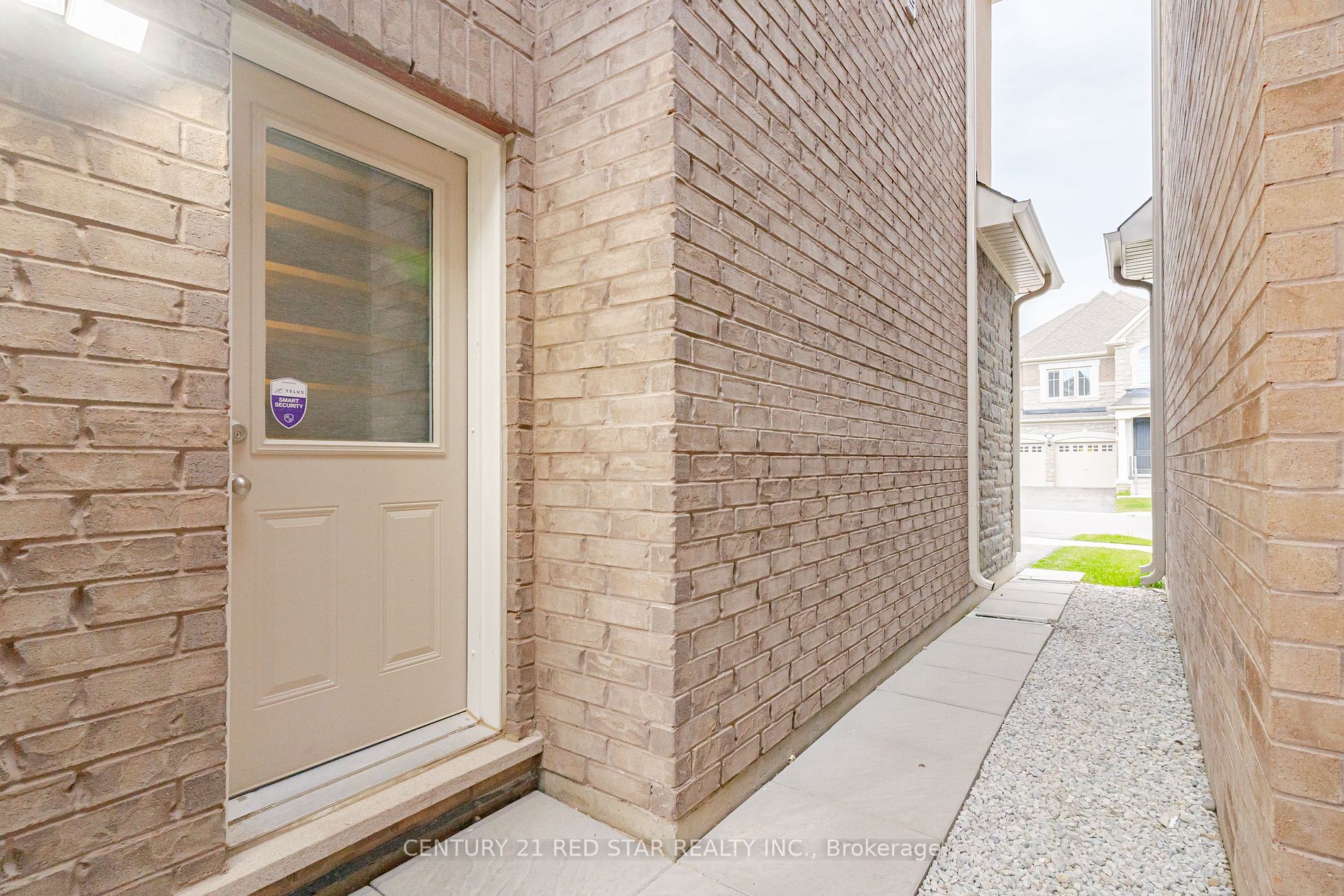 15 Matterhorn Road