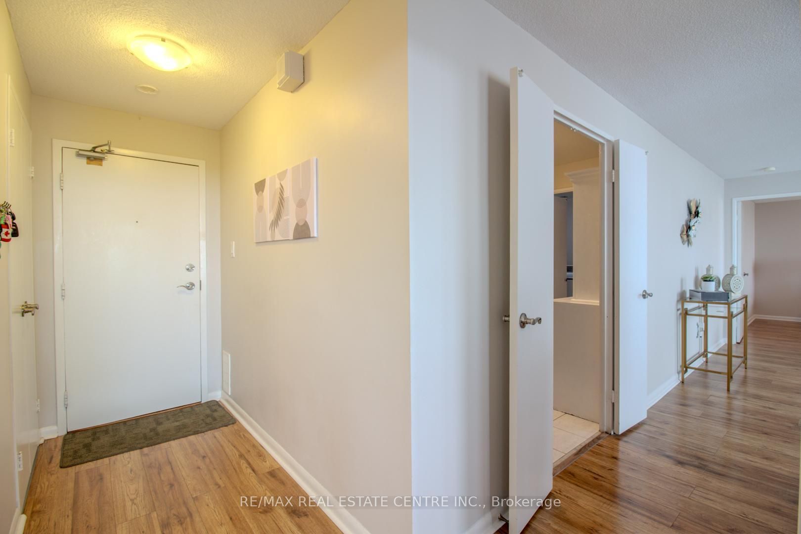 1320 Mississauga Valley Blvd, #1012