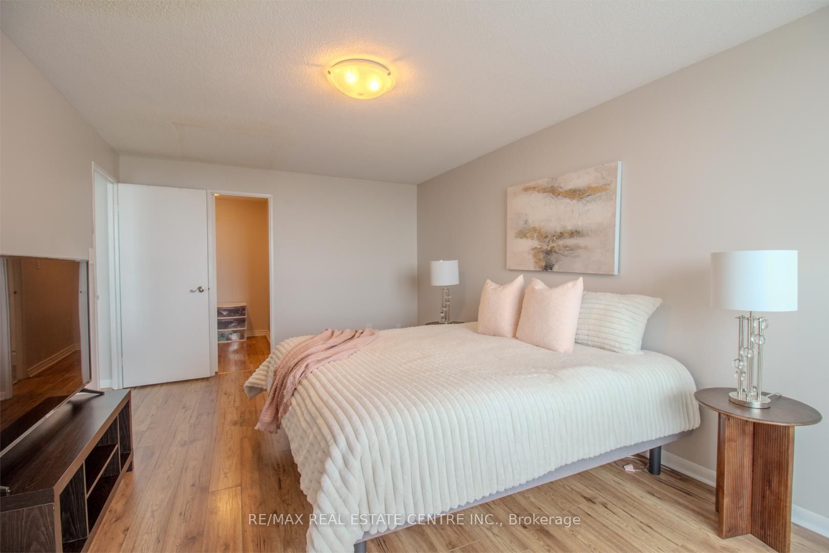 1320 Mississauga Valley Blvd, #1012