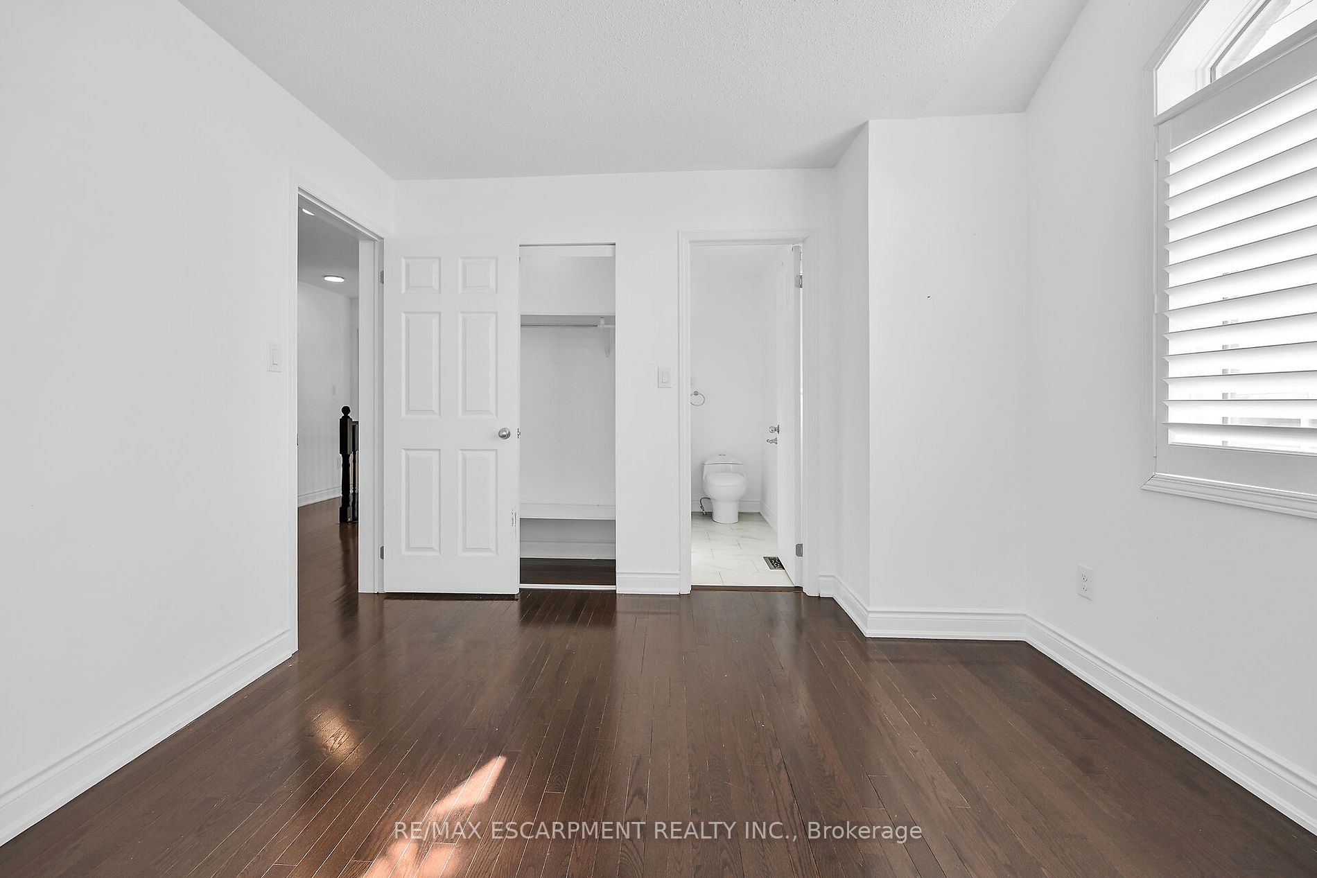 21 Chetholme Pl