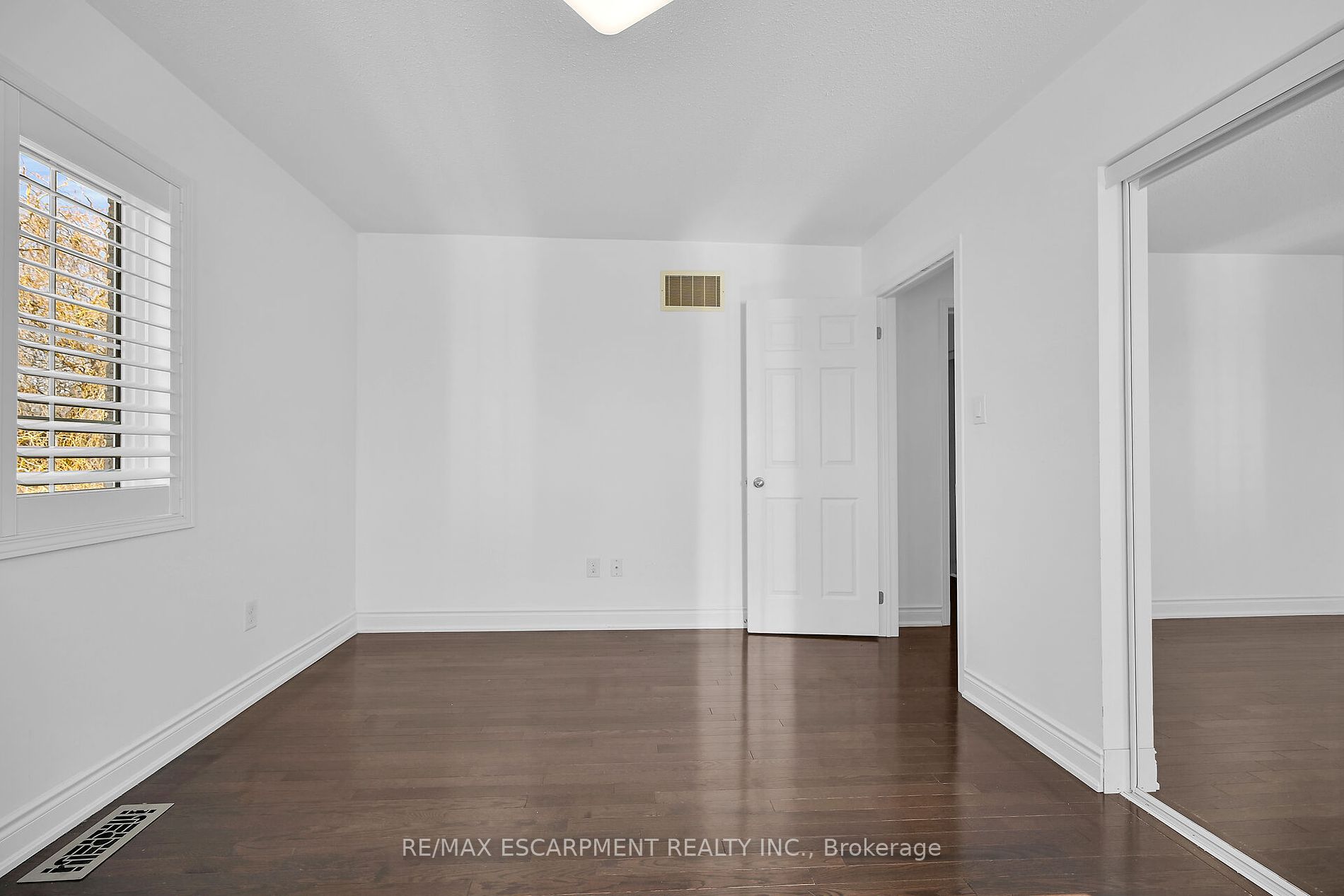 21 Chetholme Pl